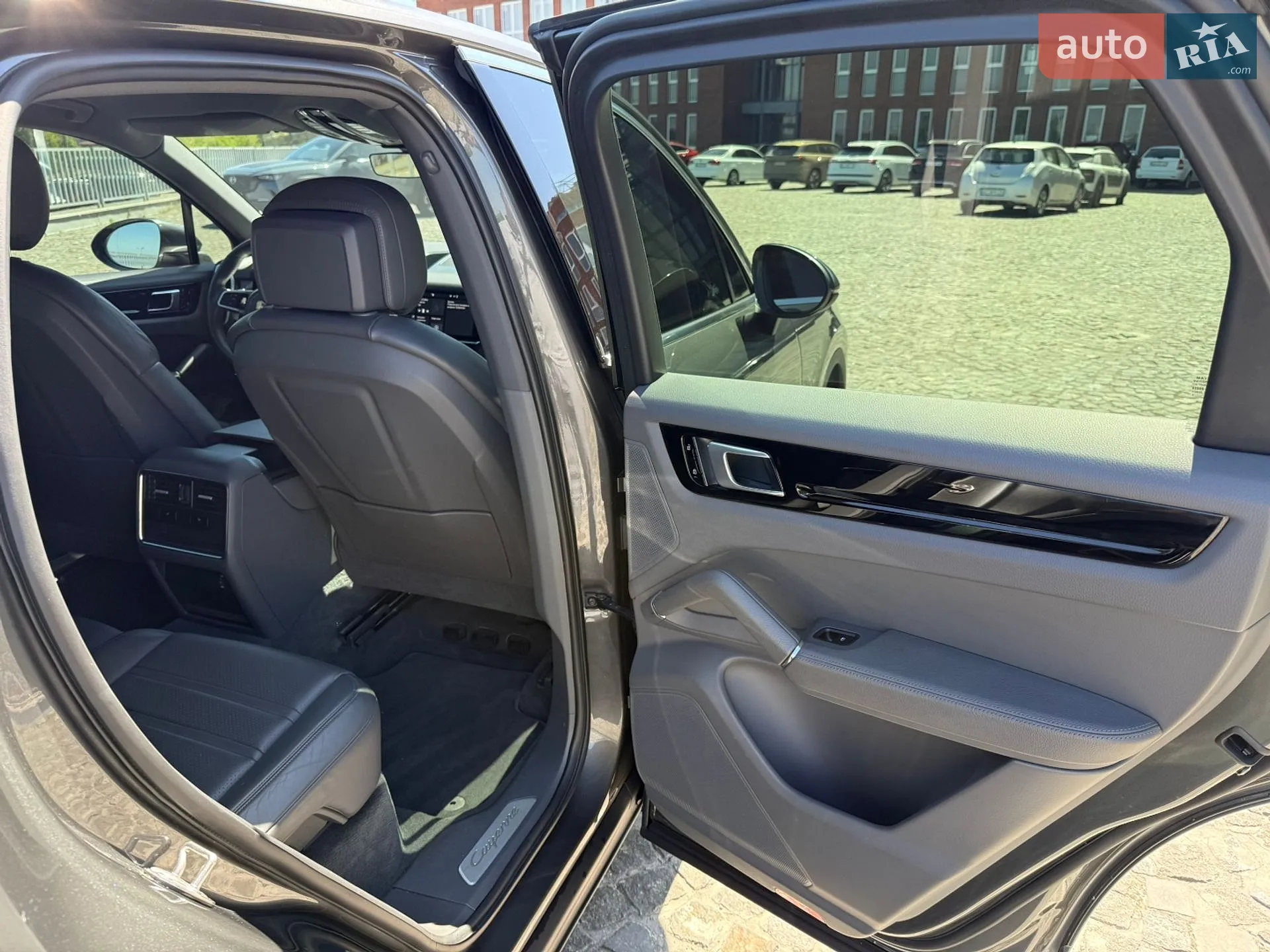 2019 Porsche Cayenne - мініатюра 26