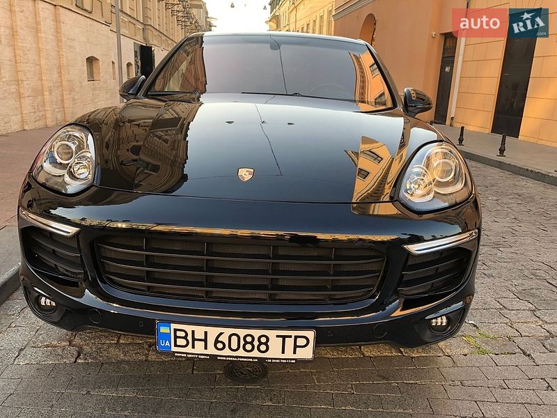 Внедорожник / Кроссовер Porsche Cayenne 2015 в Одессе
