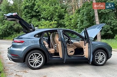 Внедорожник / Кроссовер Porsche Cayenne 2020 в Киеве
