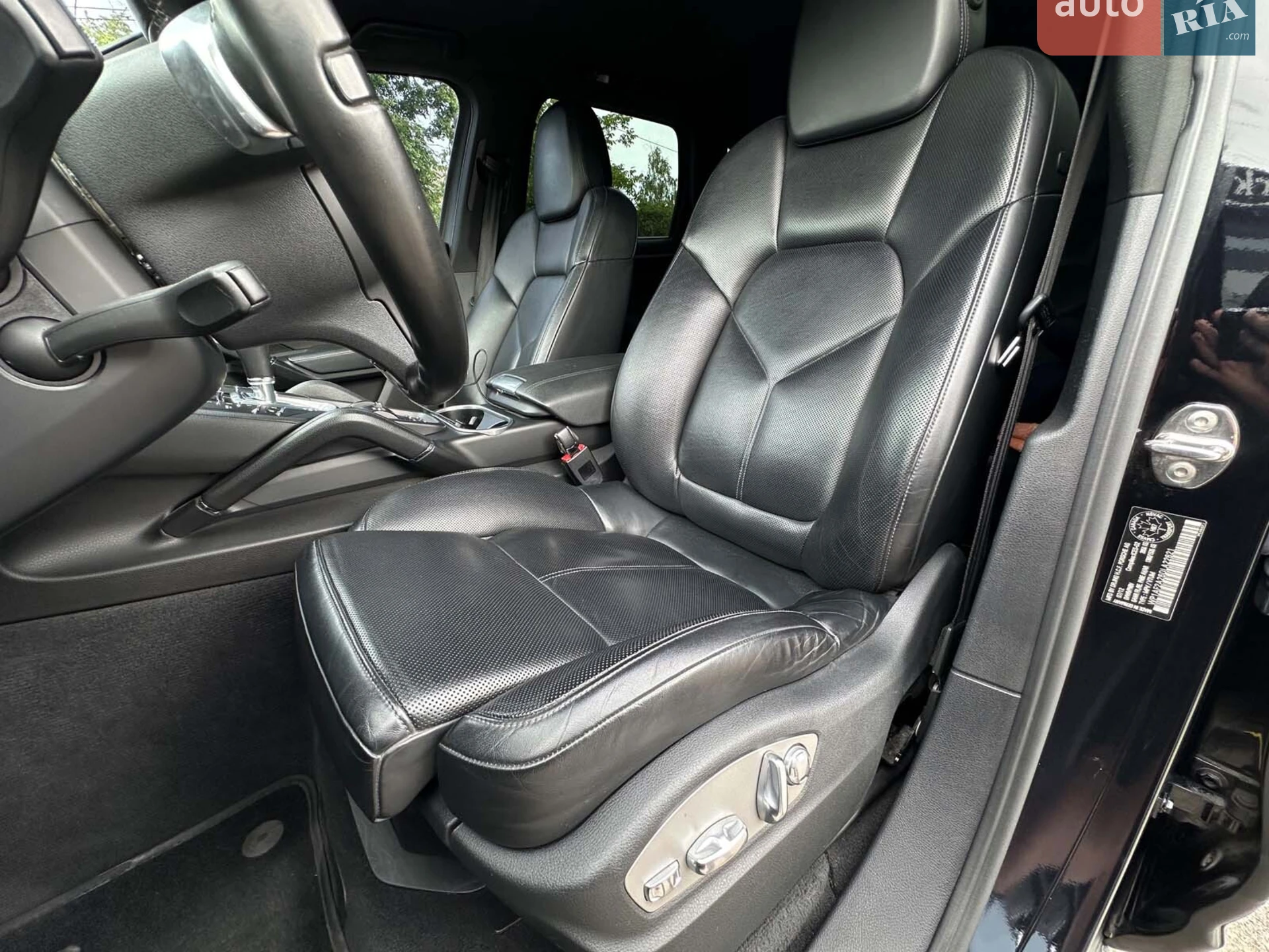 2012 Porsche Cayenne - мініатюра 27
