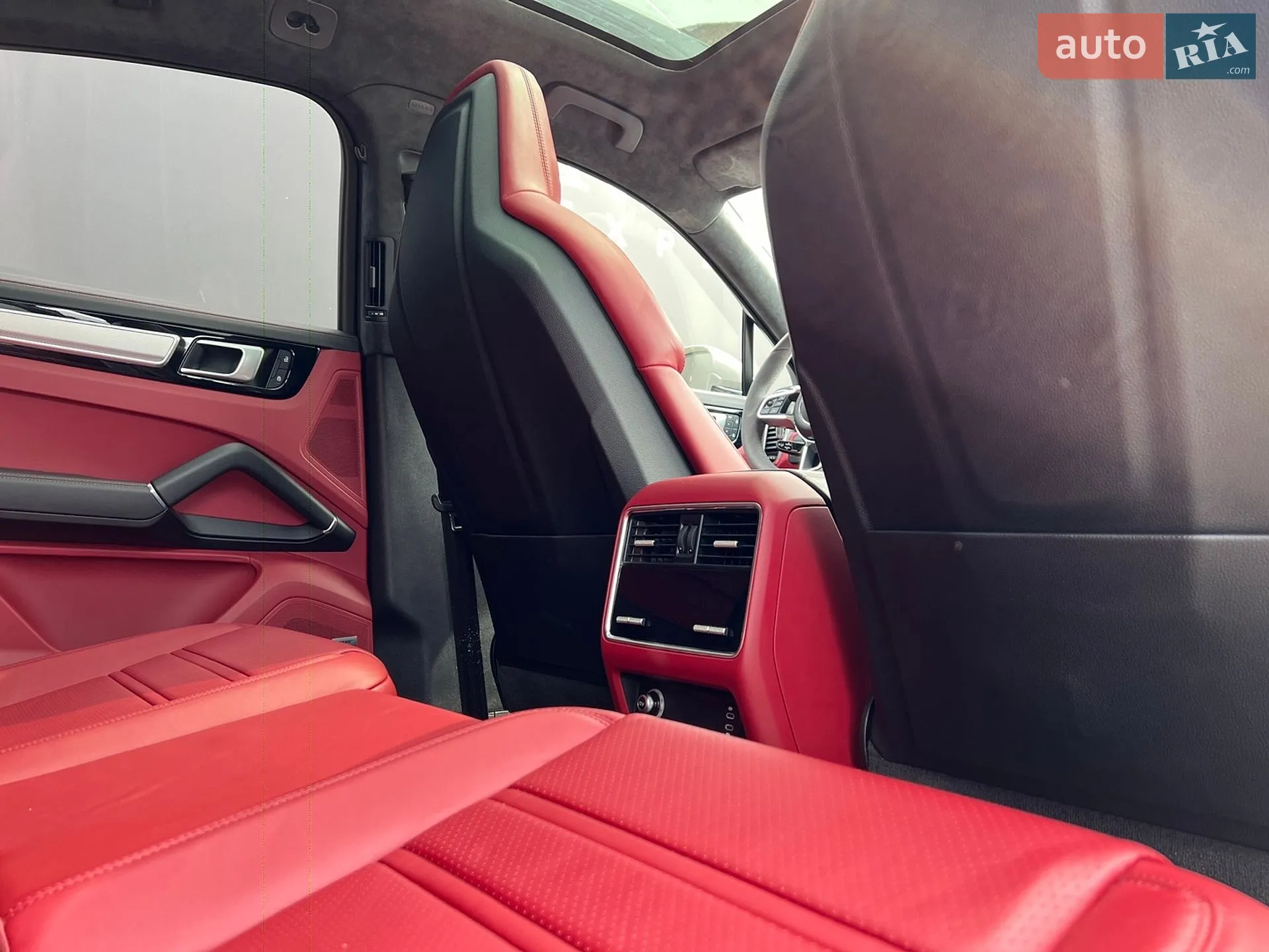 2022 Porsche Cayenne - мініатюра 26