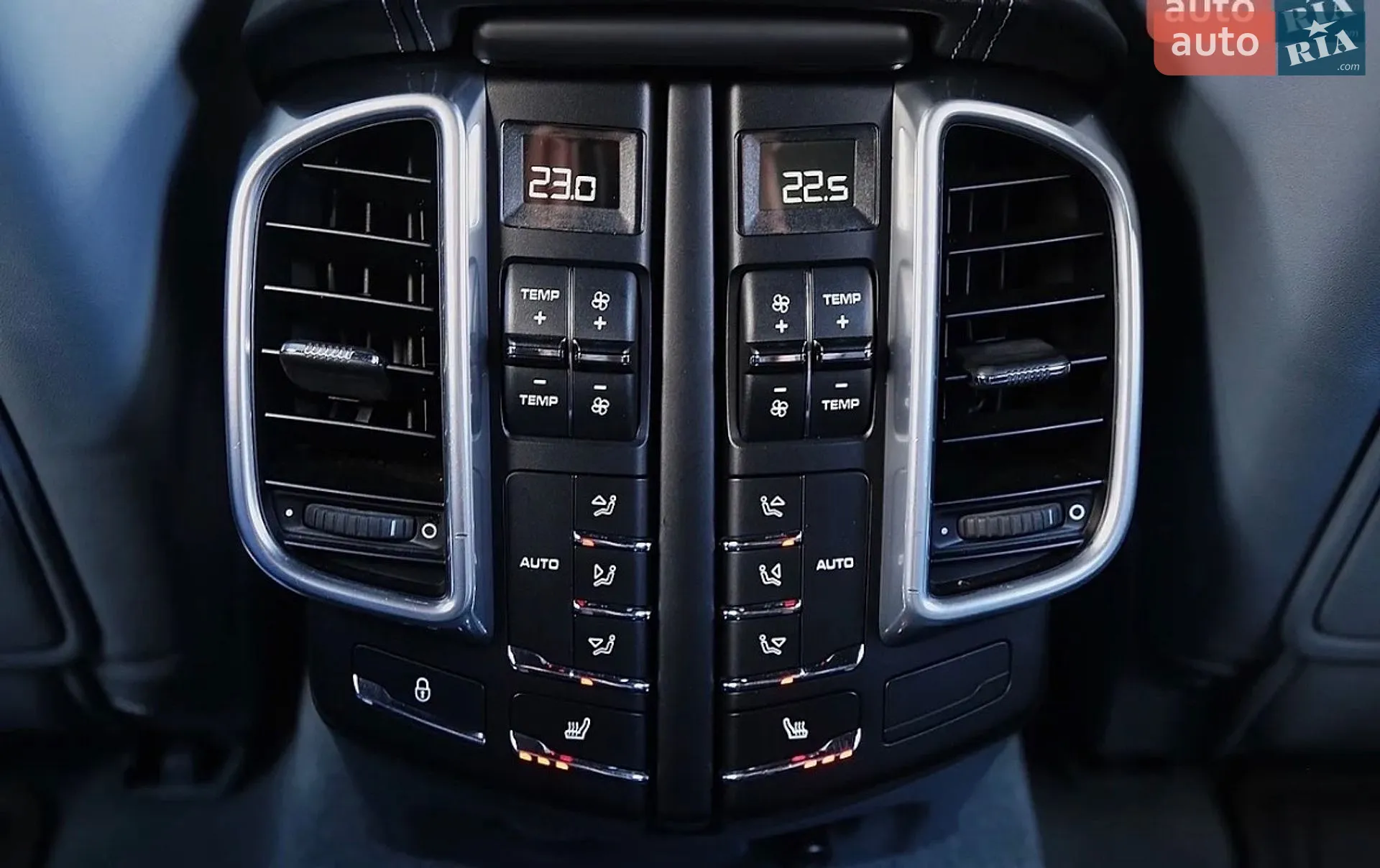 2012 Porsche Cayenne - мініатюра 10