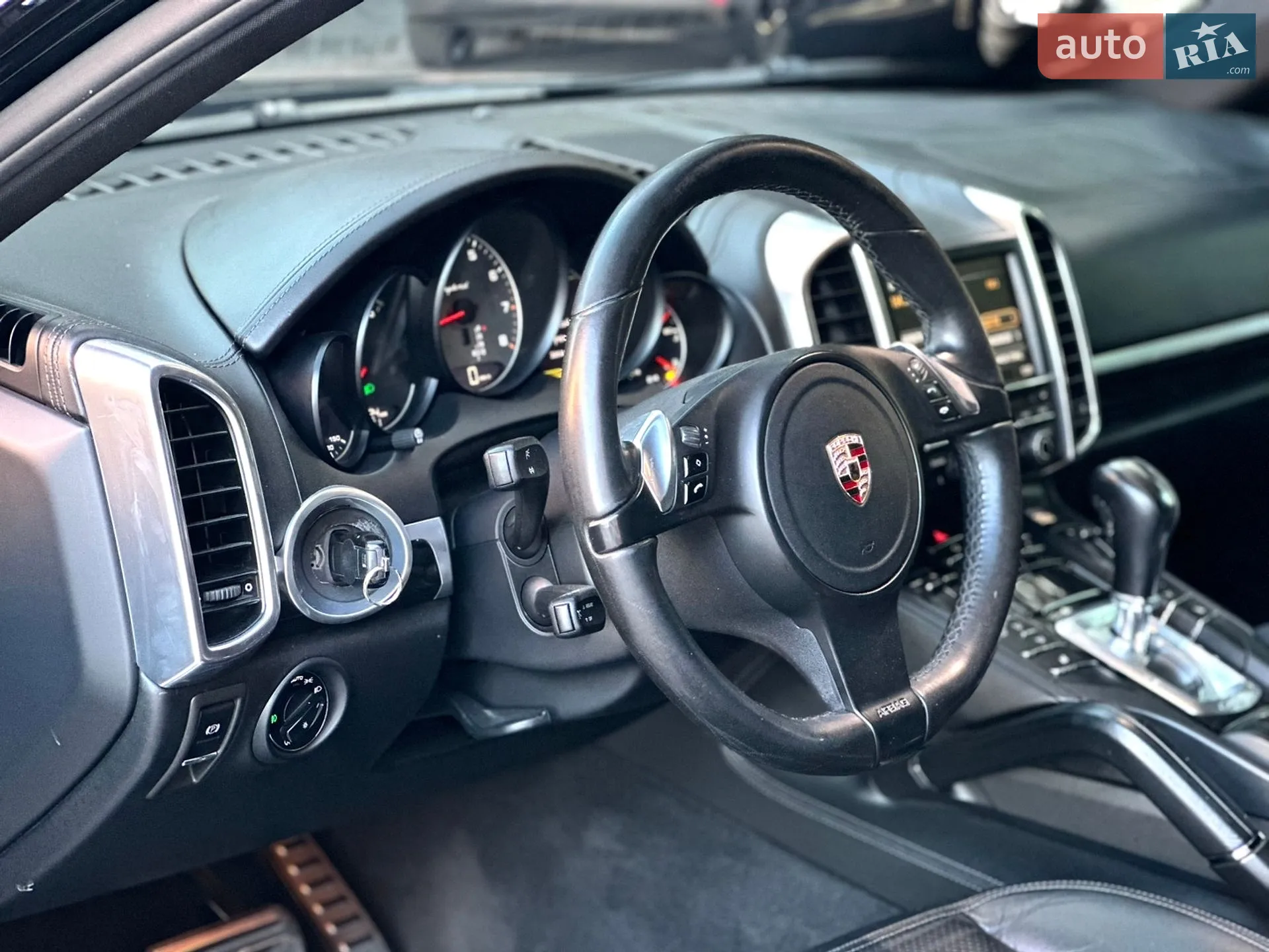 2011 Porsche Cayenne - мініатюра 49