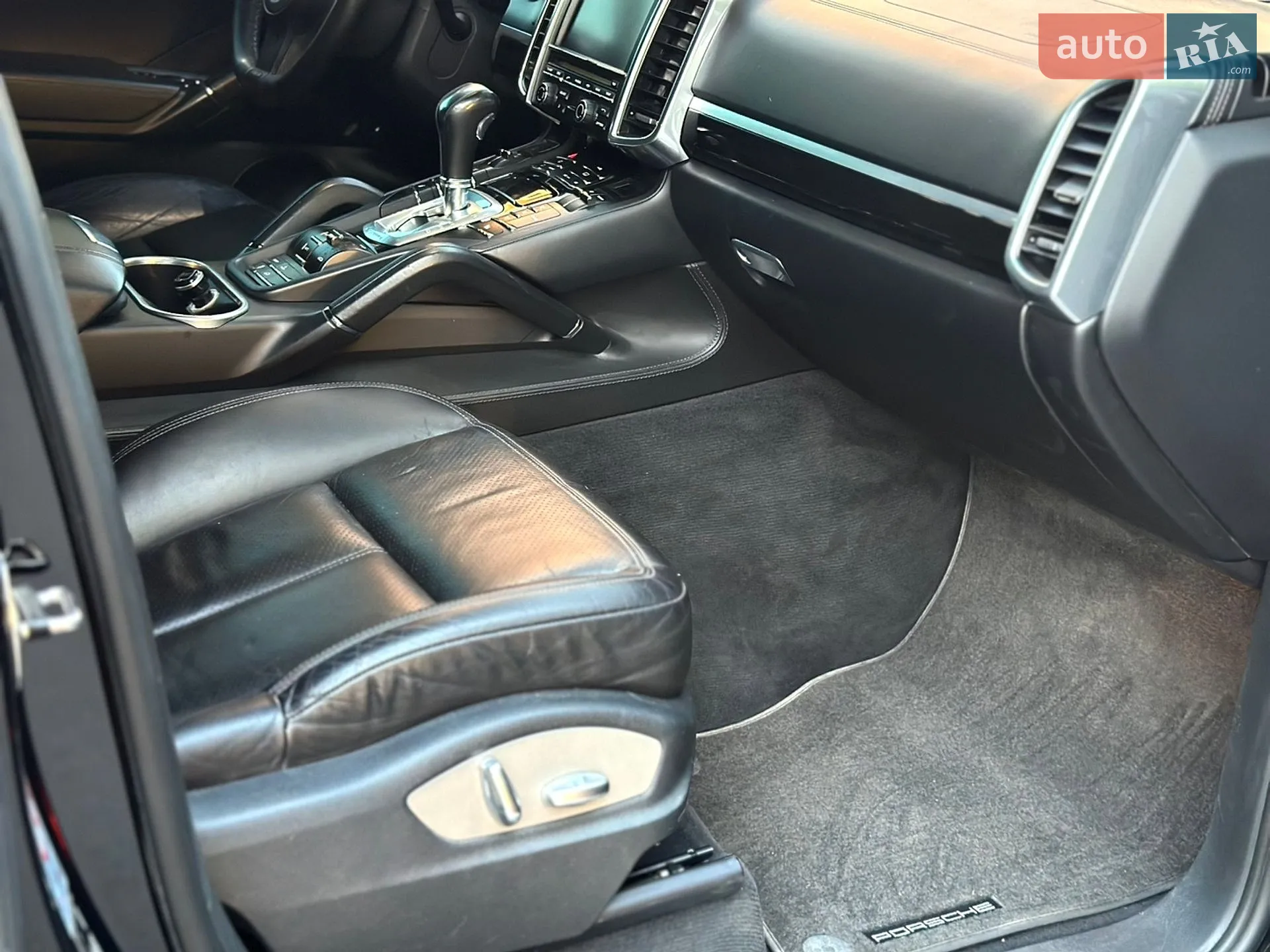 2011 Porsche Cayenne - мініатюра 57