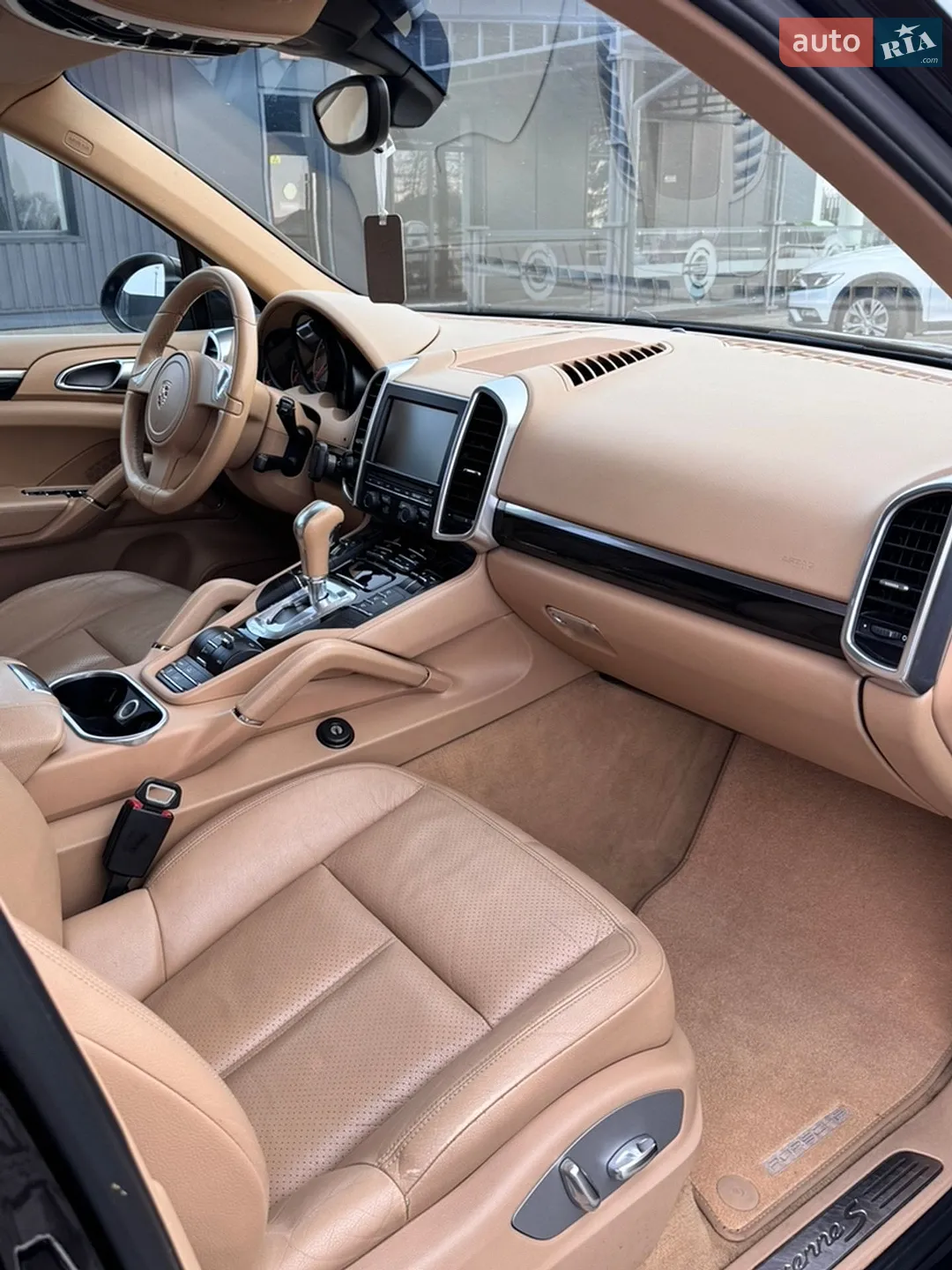 2010 Porsche Cayenne - мініатюра 37