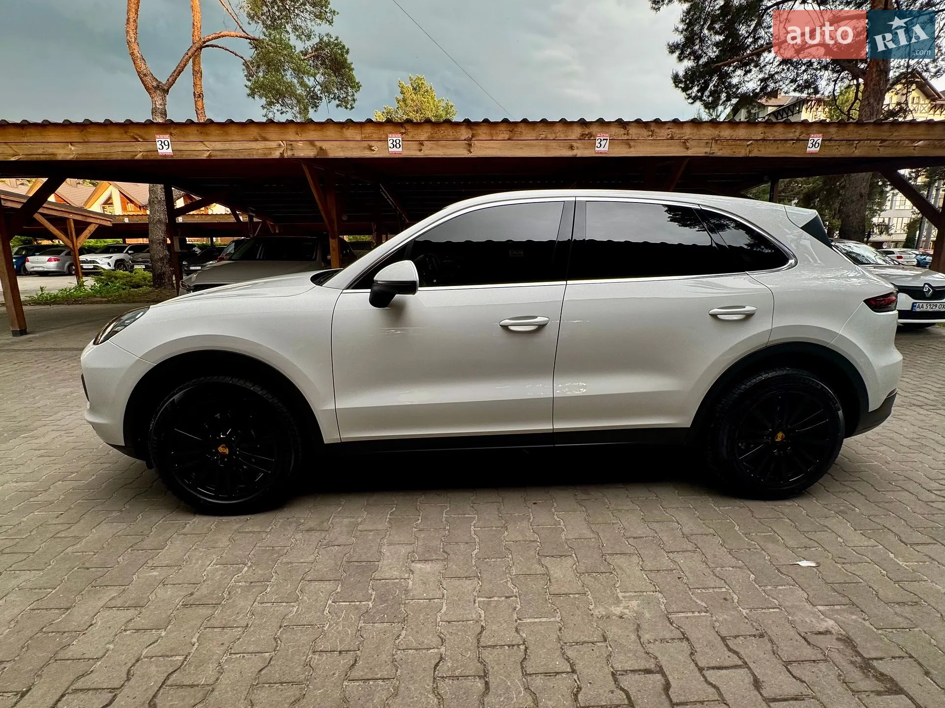 2017 Porsche Cayenne - мініатюра 7