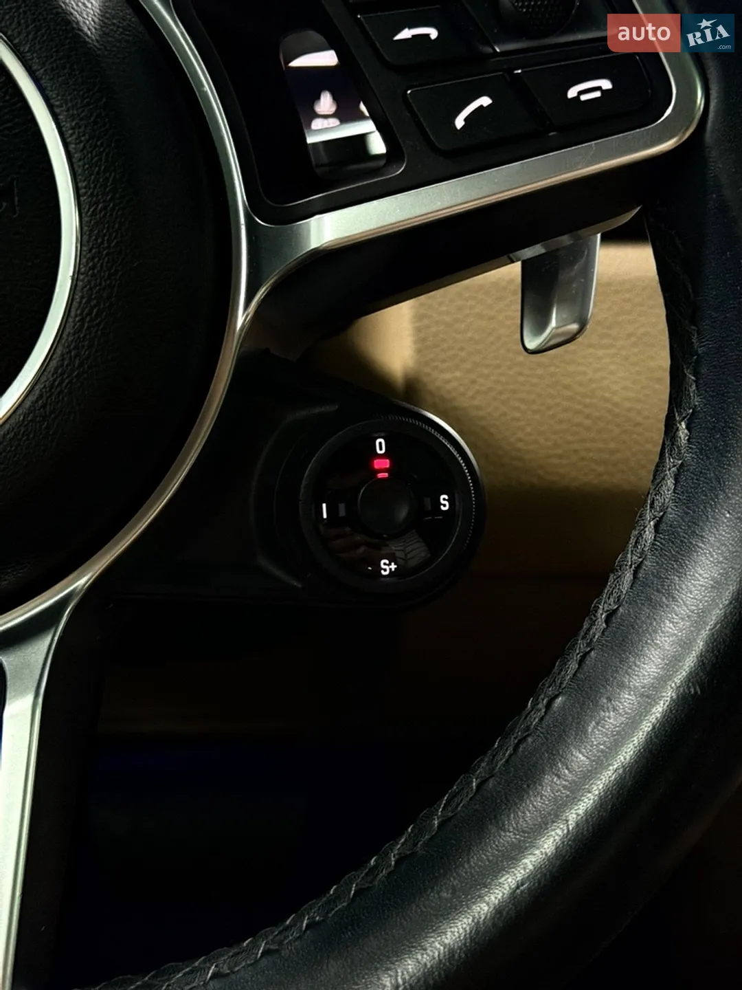 Porsche Cayenne 2018 VIN WP1ZZZ9YZKDA04332 фото оголошення 18 з 34
