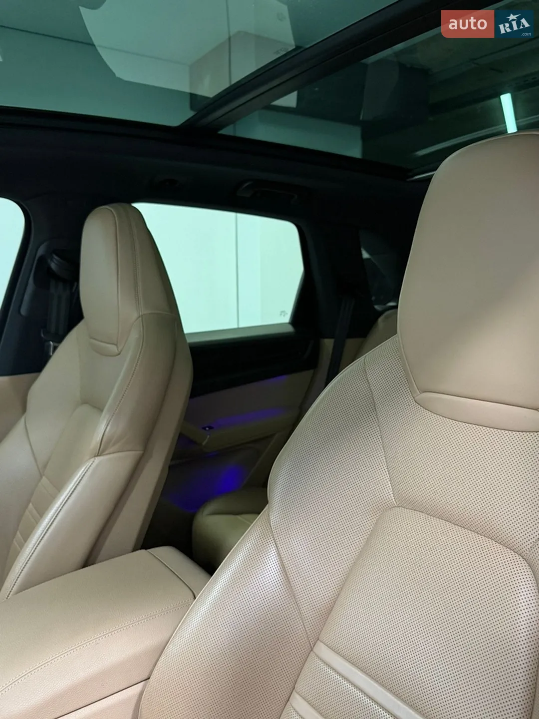 Porsche Cayenne 2018 VIN WP1ZZZ9YZKDA04332 фото оголошення 16 з 34
