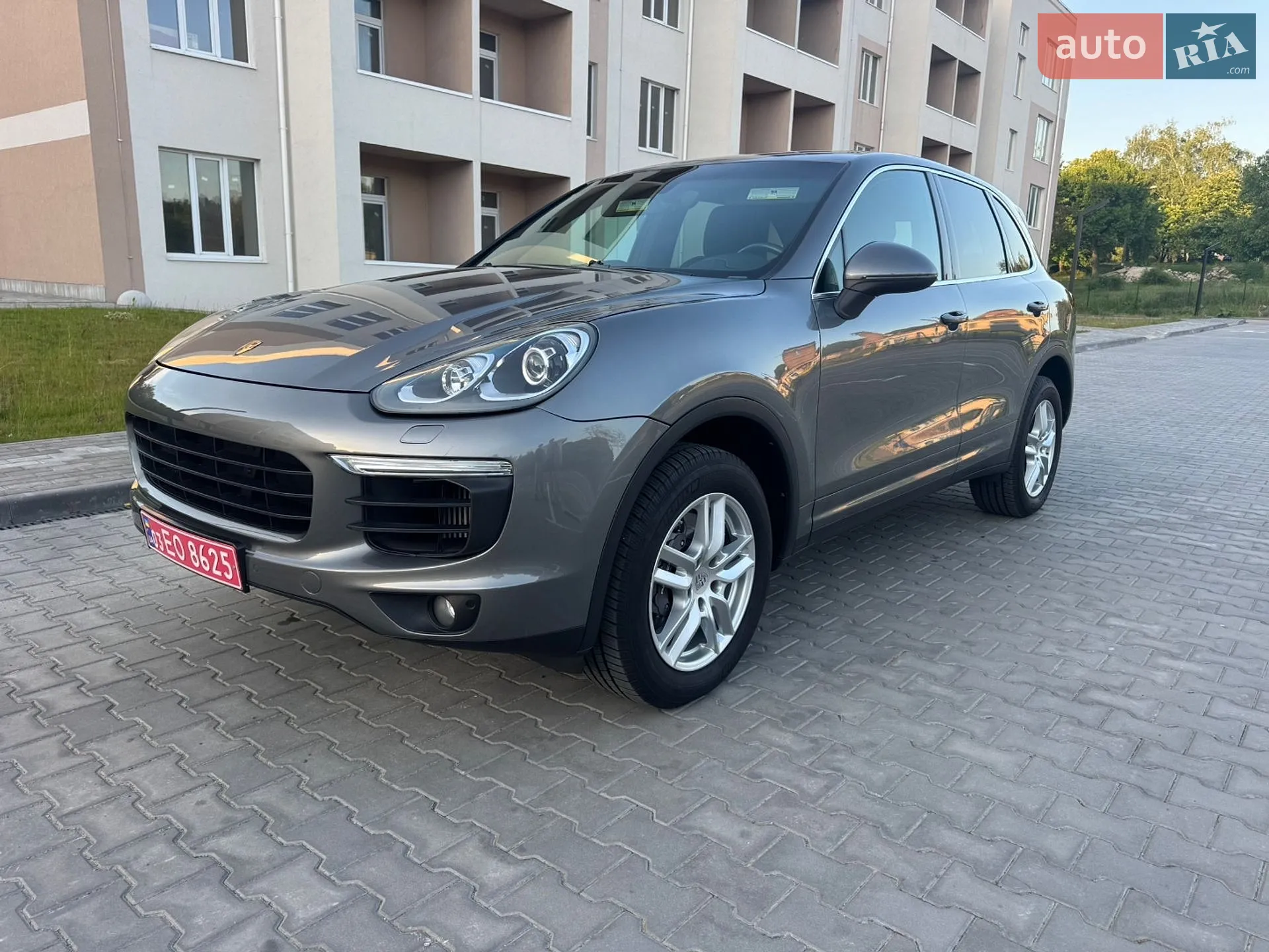 2016 Porsche Cayenne - мініатюра 14