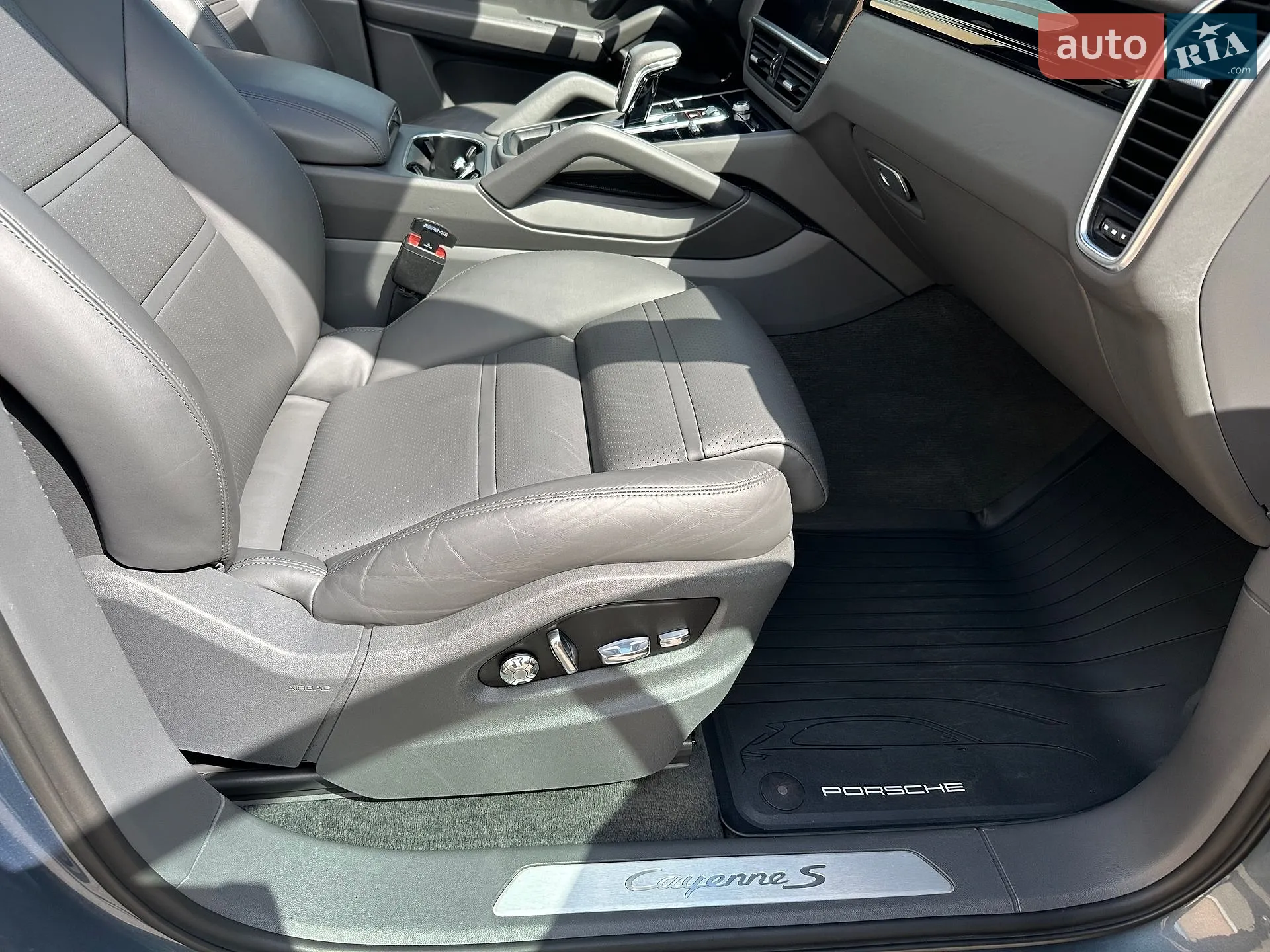 2018 Porsche Cayenne - мініатюра 26