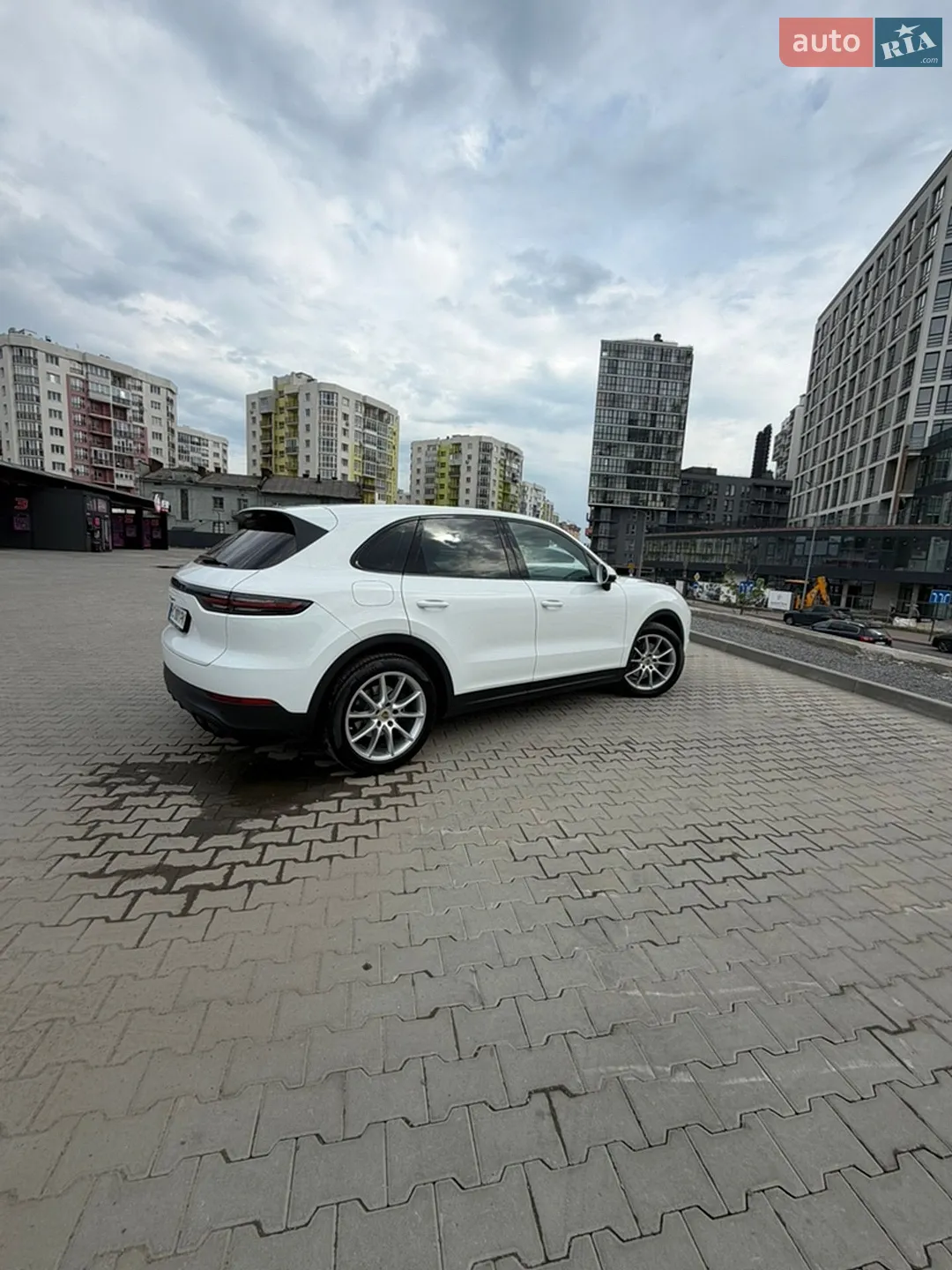 2021 Porsche Cayenne - мініатюра 12