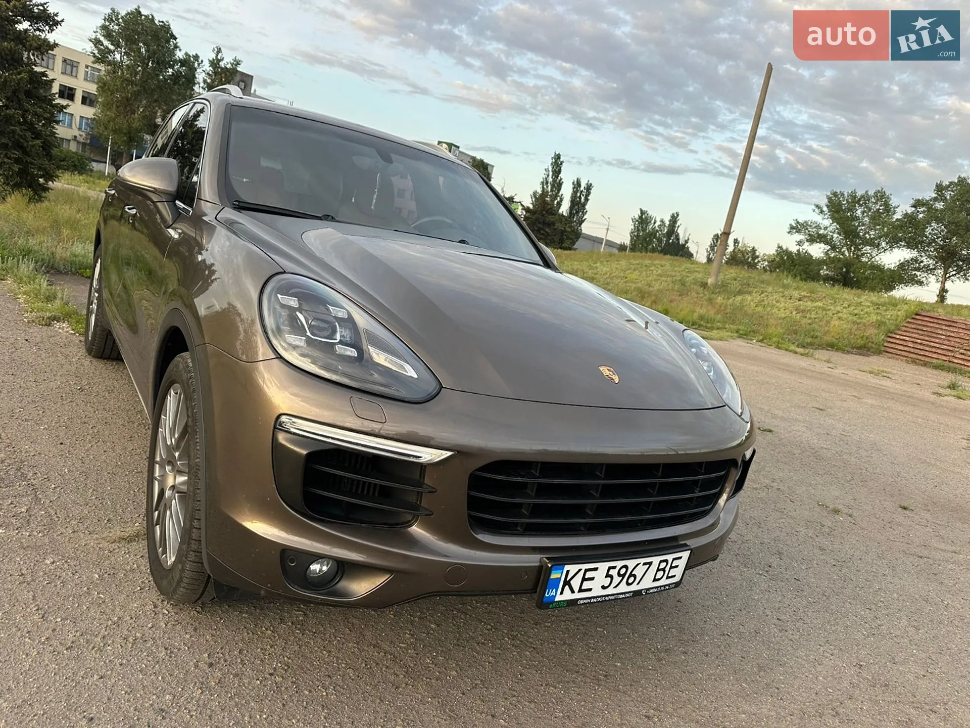 2016 Porsche Cayenne - мініатюра 25