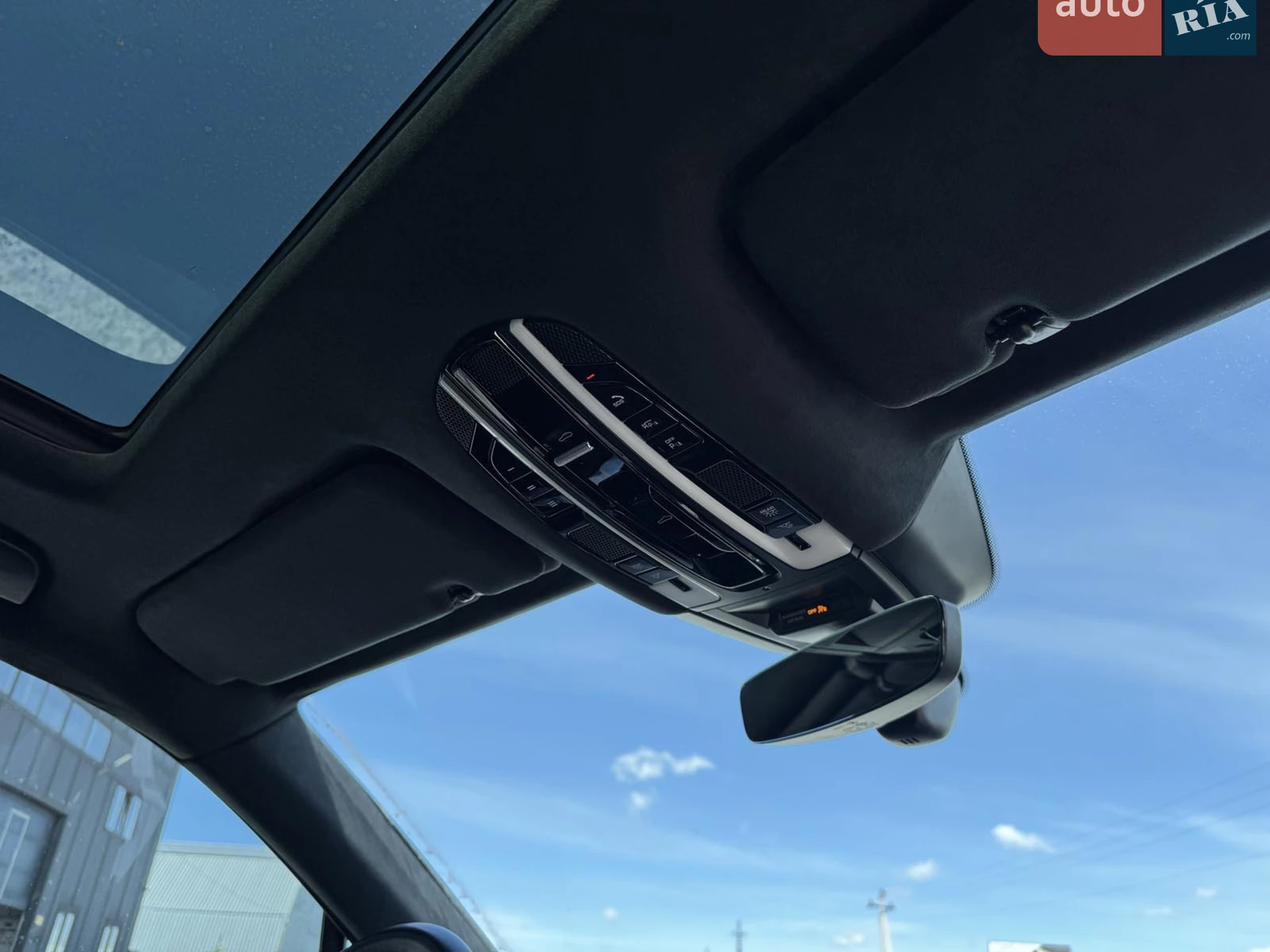 2018 Porsche Cayenne - мініатюра 31