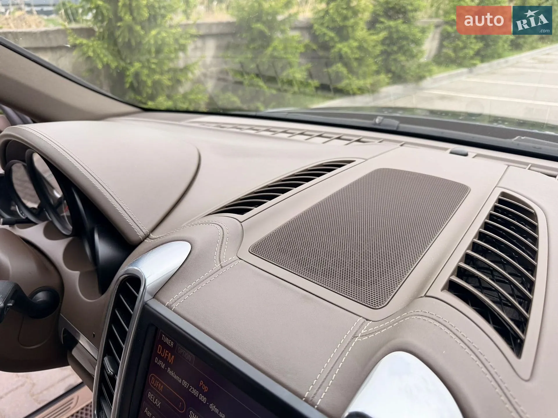 2010 Porsche Cayenne - мініатюра 66