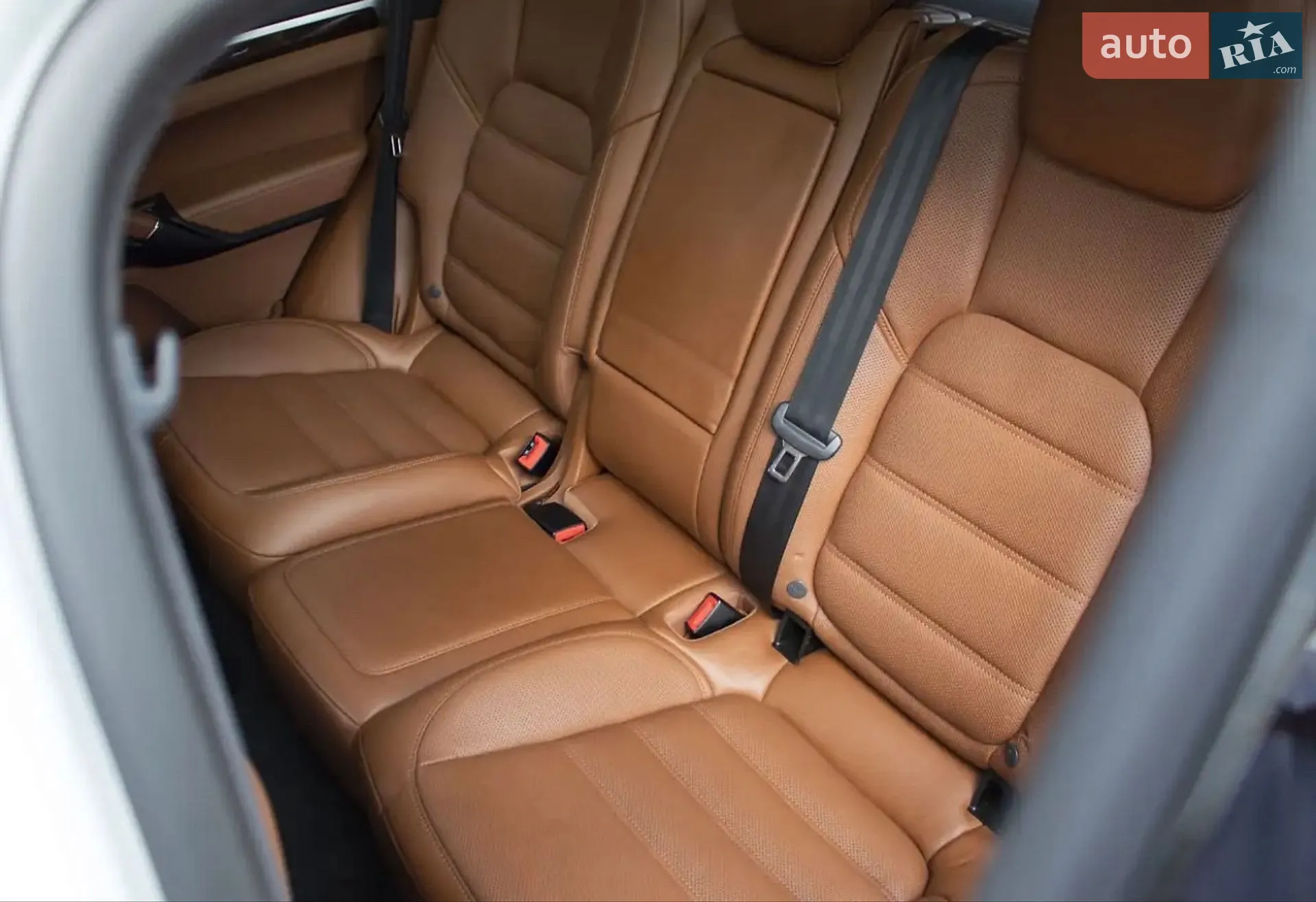 2015 Porsche Cayenne - мініатюра 11