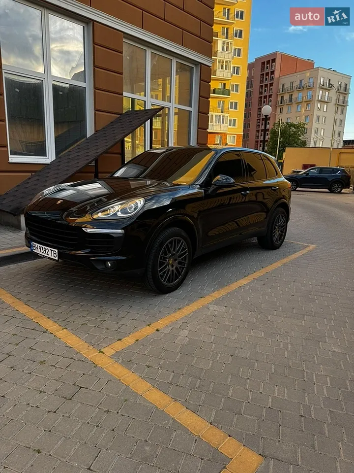 2016 Porsche Cayenne - мініатюра 14