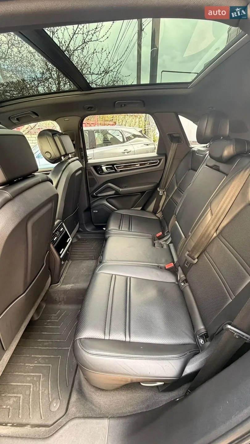 2020 Porsche Cayenne - мініатюра 11