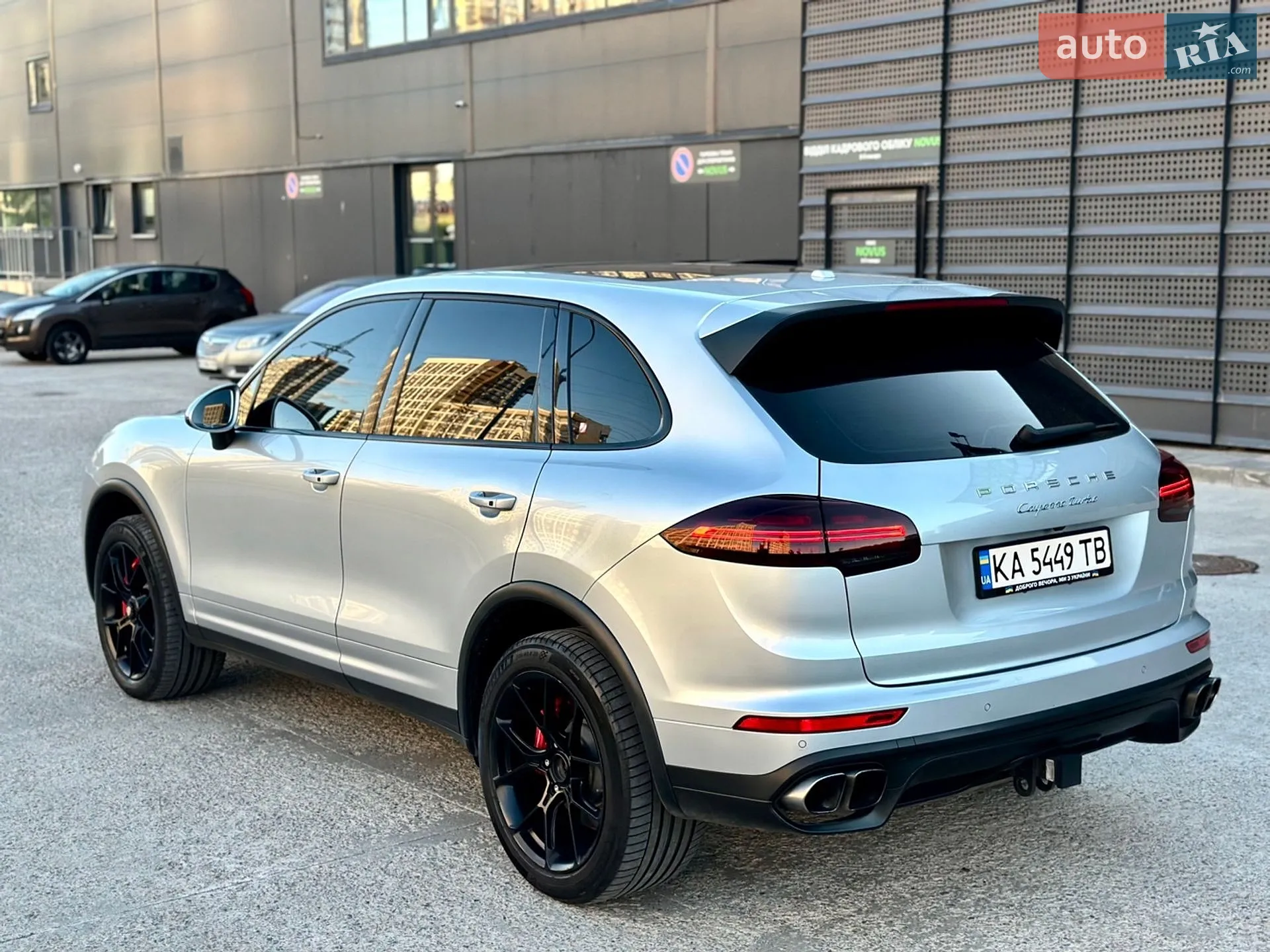 2015 Porsche Cayenne - мініатюра 28