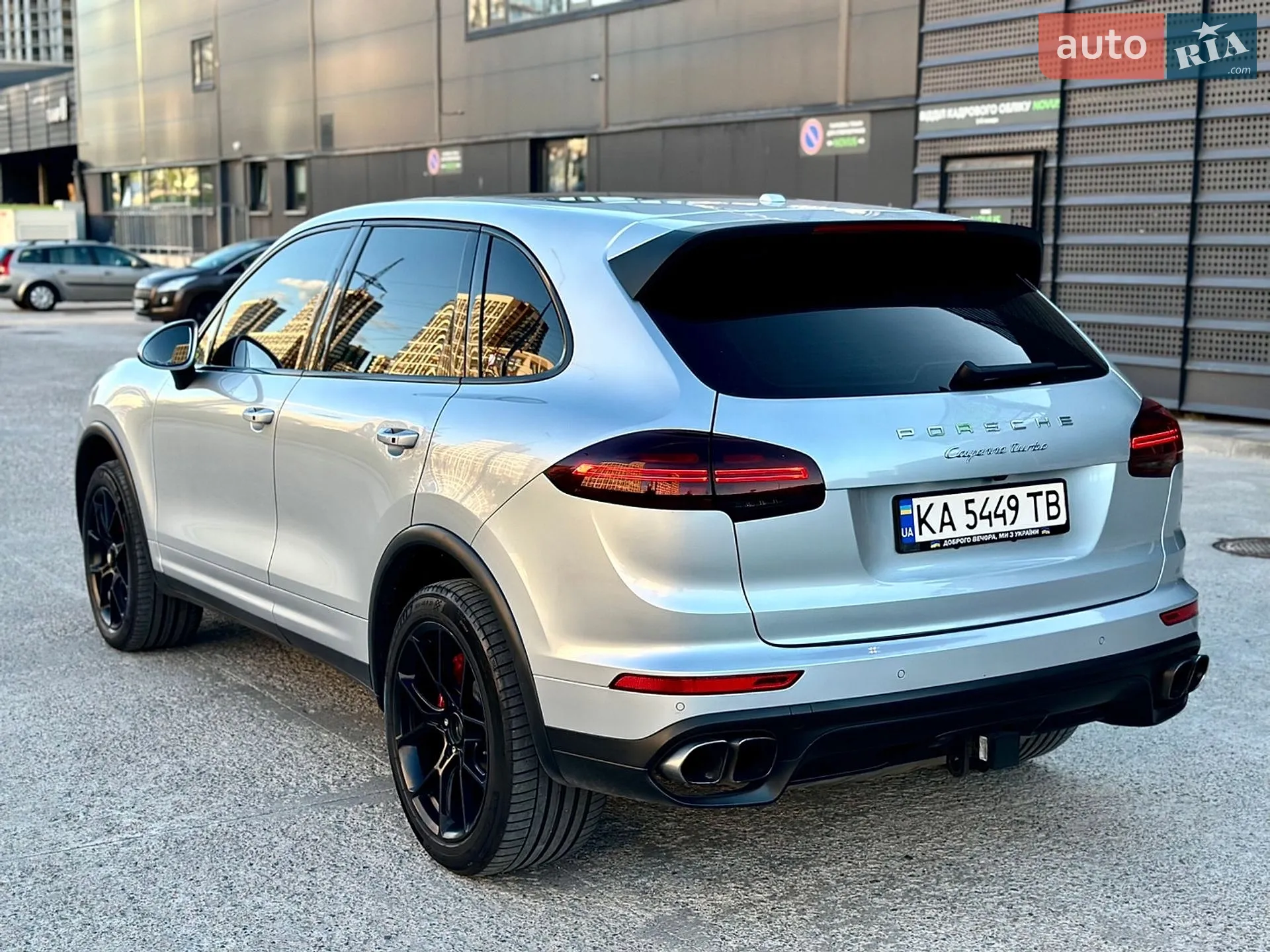 2015 Porsche Cayenne - мініатюра 31