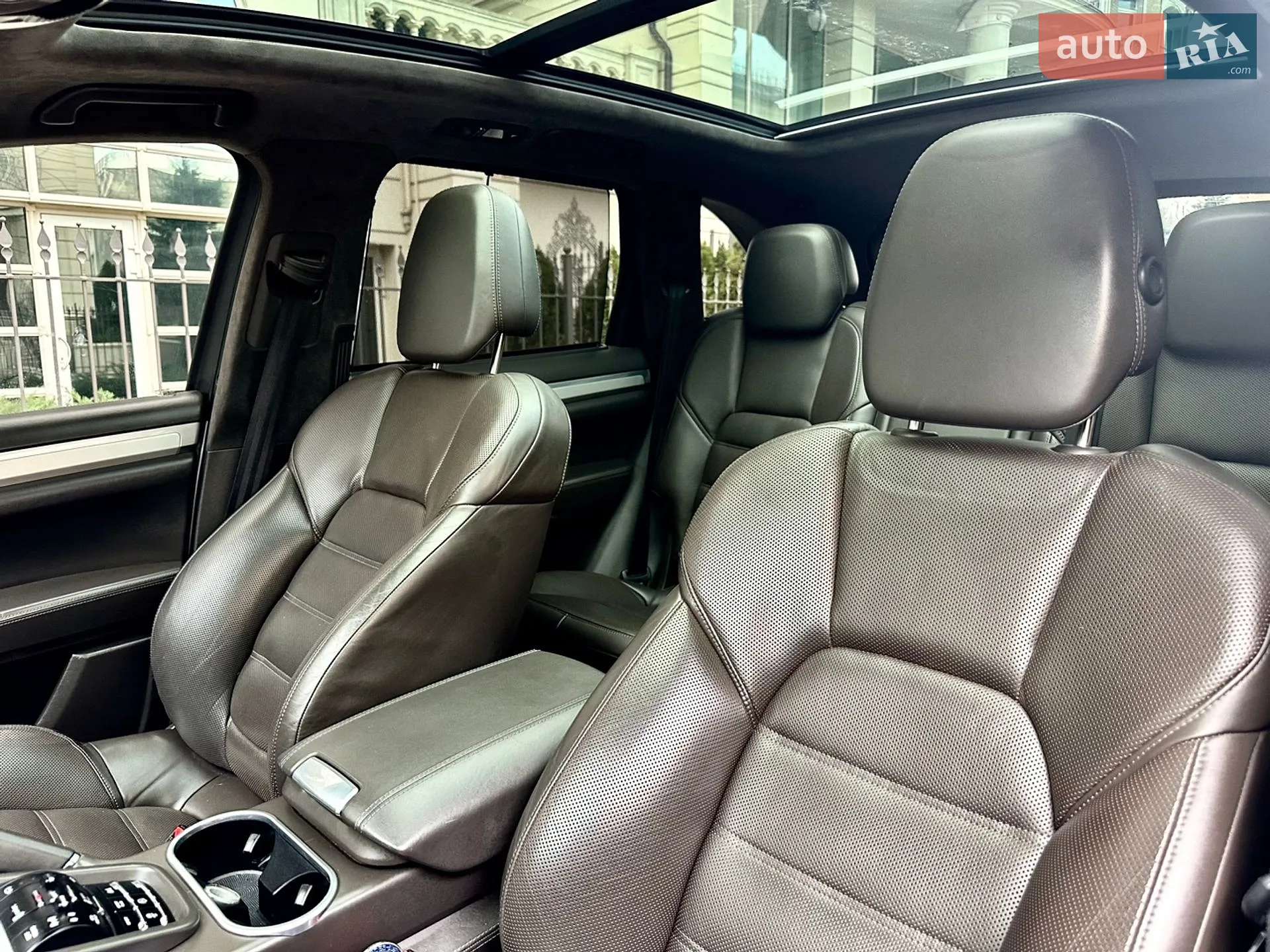 2015 Porsche Cayenne - мініатюра 51