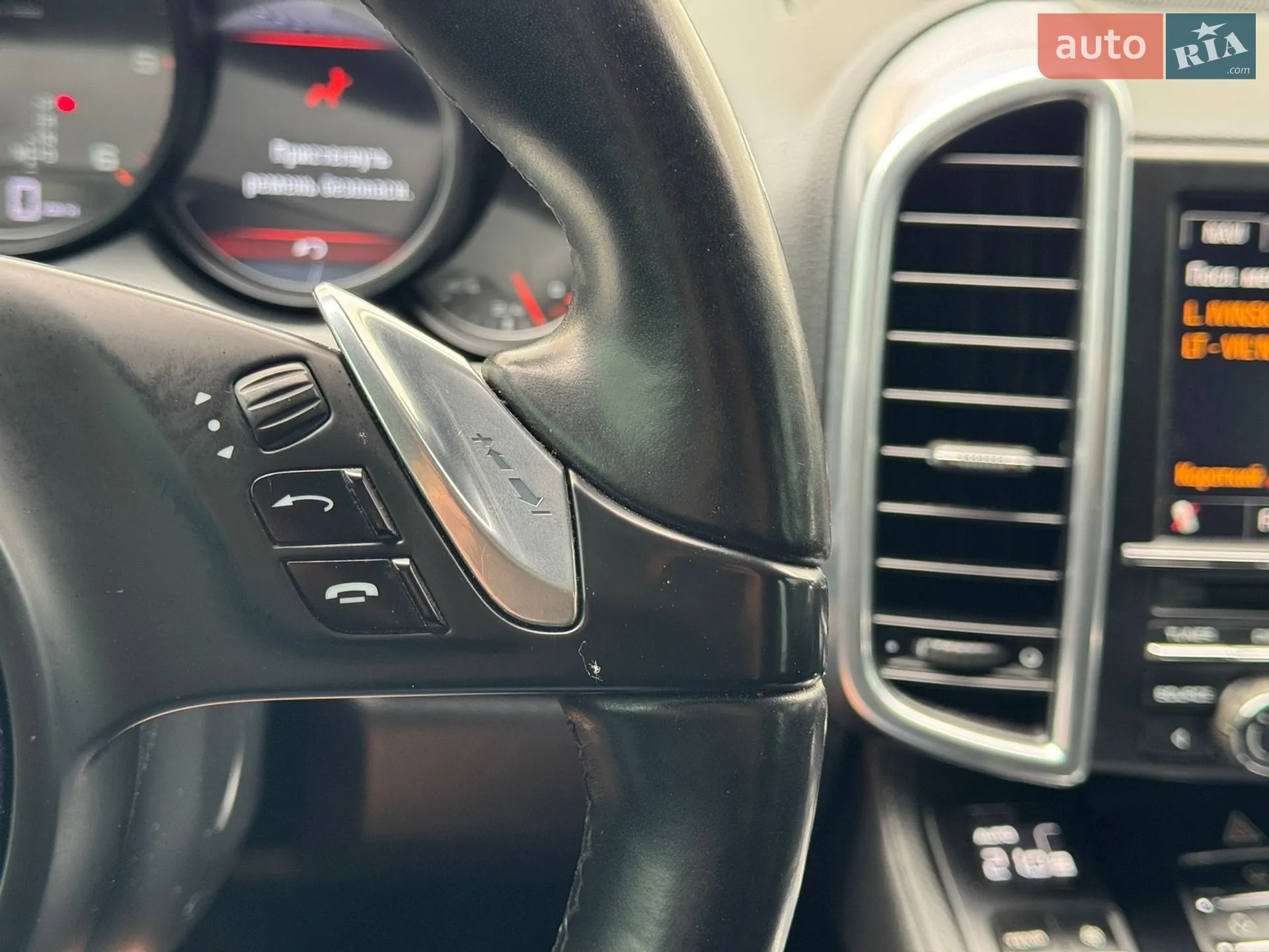 2011 Porsche Cayenne - мініатюра 27