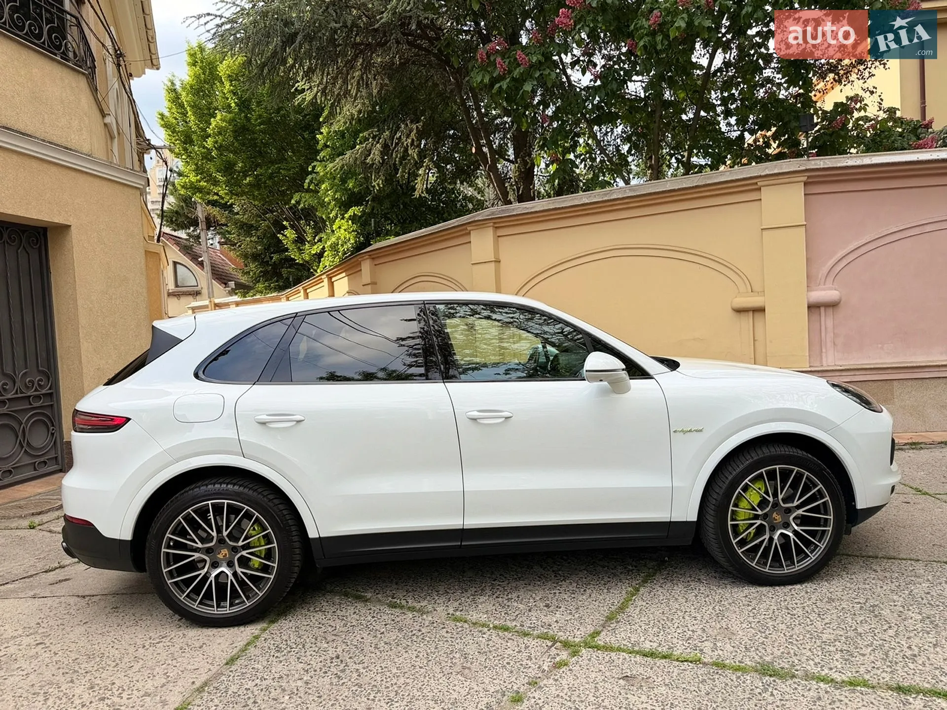 2020 Porsche Cayenne - мініатюра 8