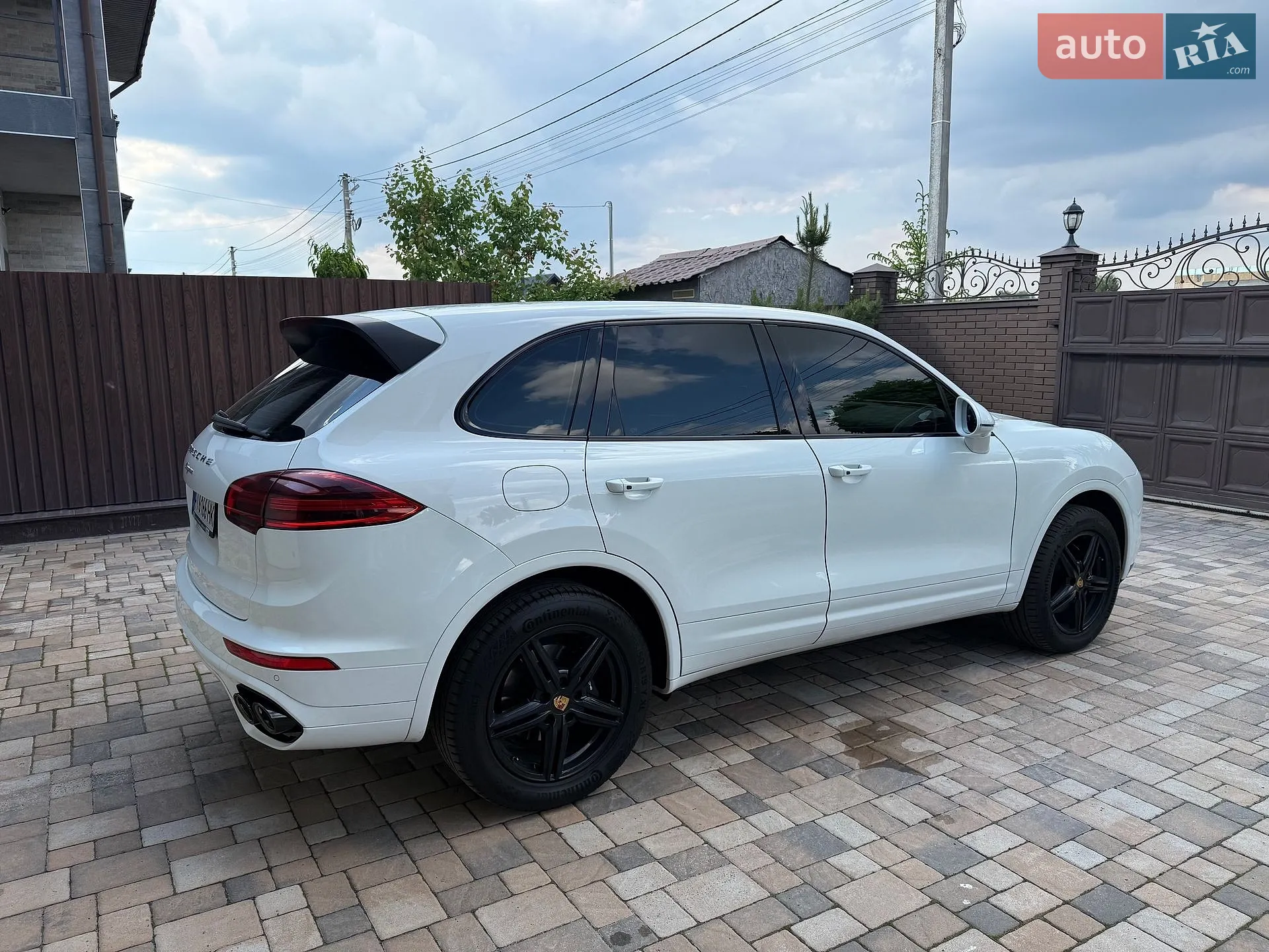 2016 Porsche Cayenne - мініатюра 9
