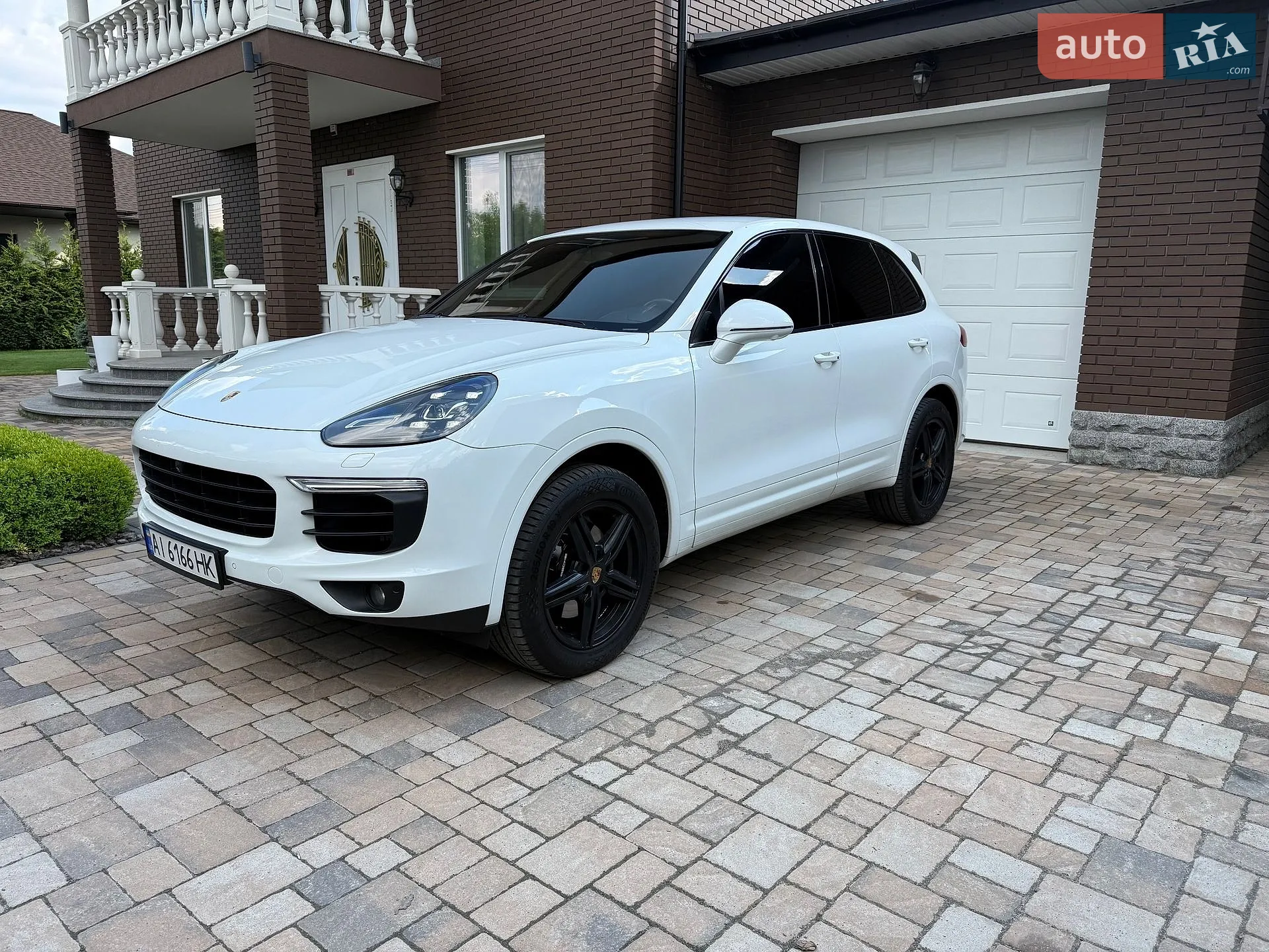 2016 Porsche Cayenne - мініатюра 8