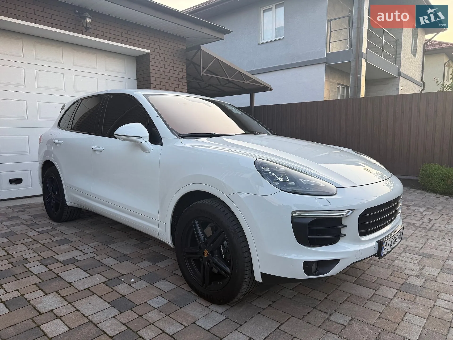 2016 Porsche Cayenne - мініатюра 104
