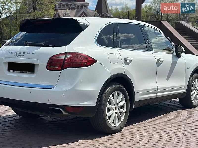 Porsche Cayenne 2012 VIN WP1ZZZ92ZDLA26724 фото оголошення 7 з 77