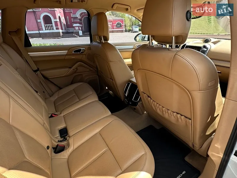 Porsche Cayenne 2012 VIN WP1ZZZ92ZDLA26724 фото оголошення 15 з 77