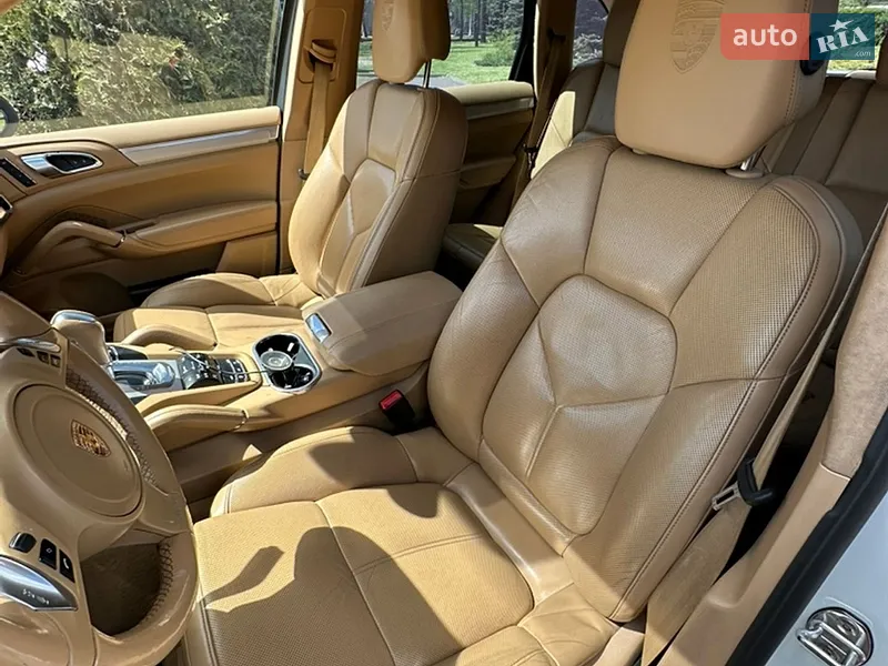 Porsche Cayenne 2012 VIN WP1ZZZ92ZDLA26724 фото оголошення 20 з 77