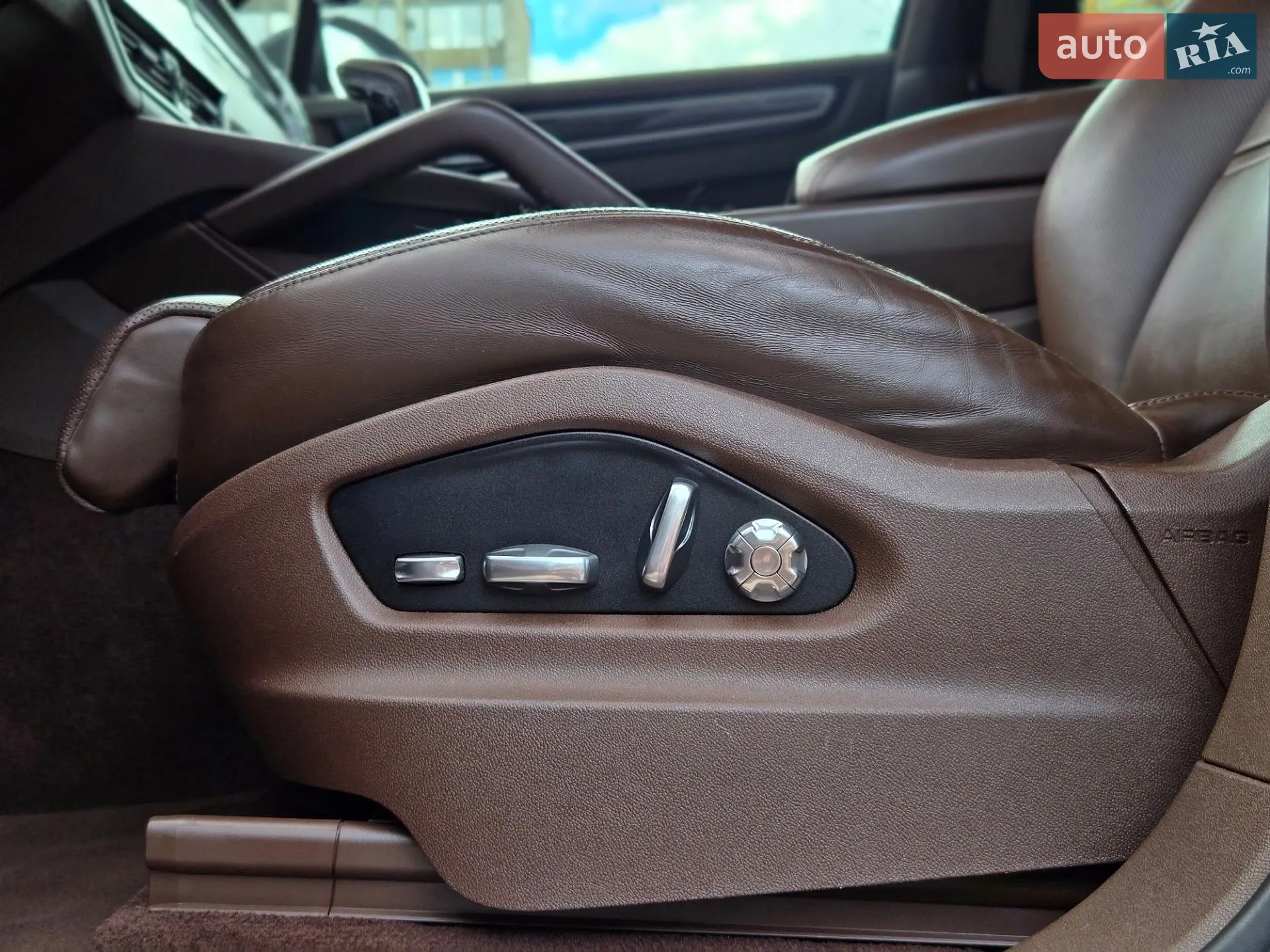 2019 Porsche Cayenne - мініатюра 21