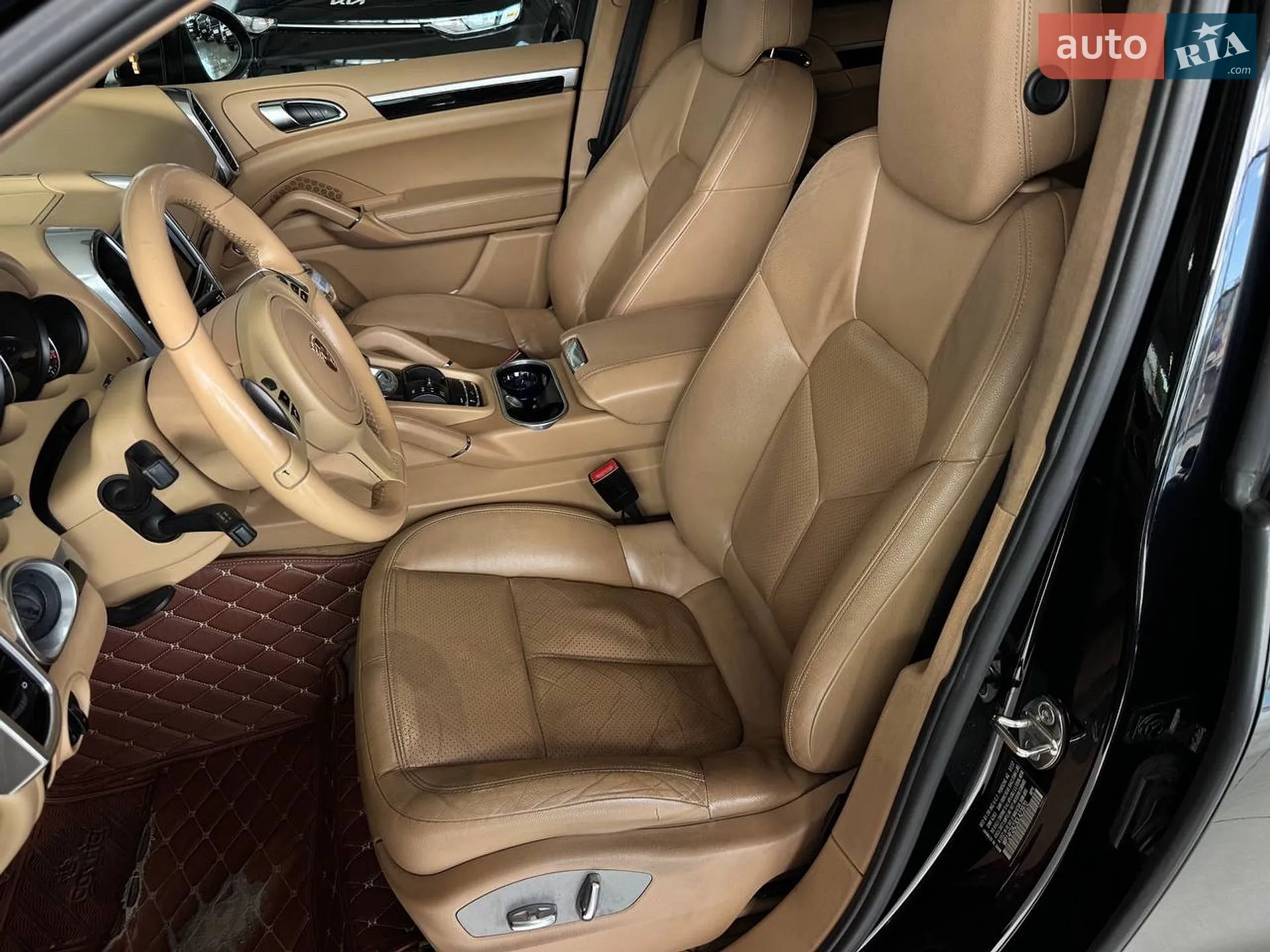 2012 Porsche Cayenne - мініатюра 11