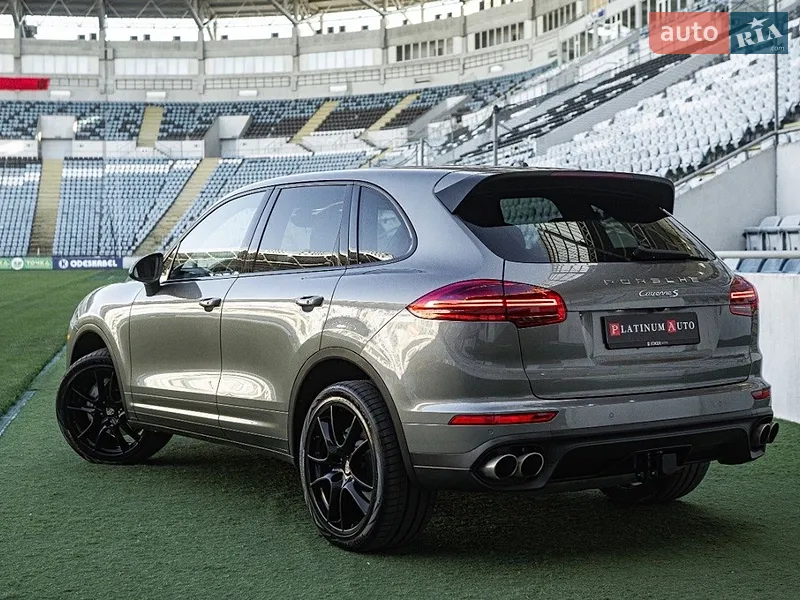 Porsche Cayenne 2016 VIN WP1AB2A25HLA50153 фото оголошення 10 з 97