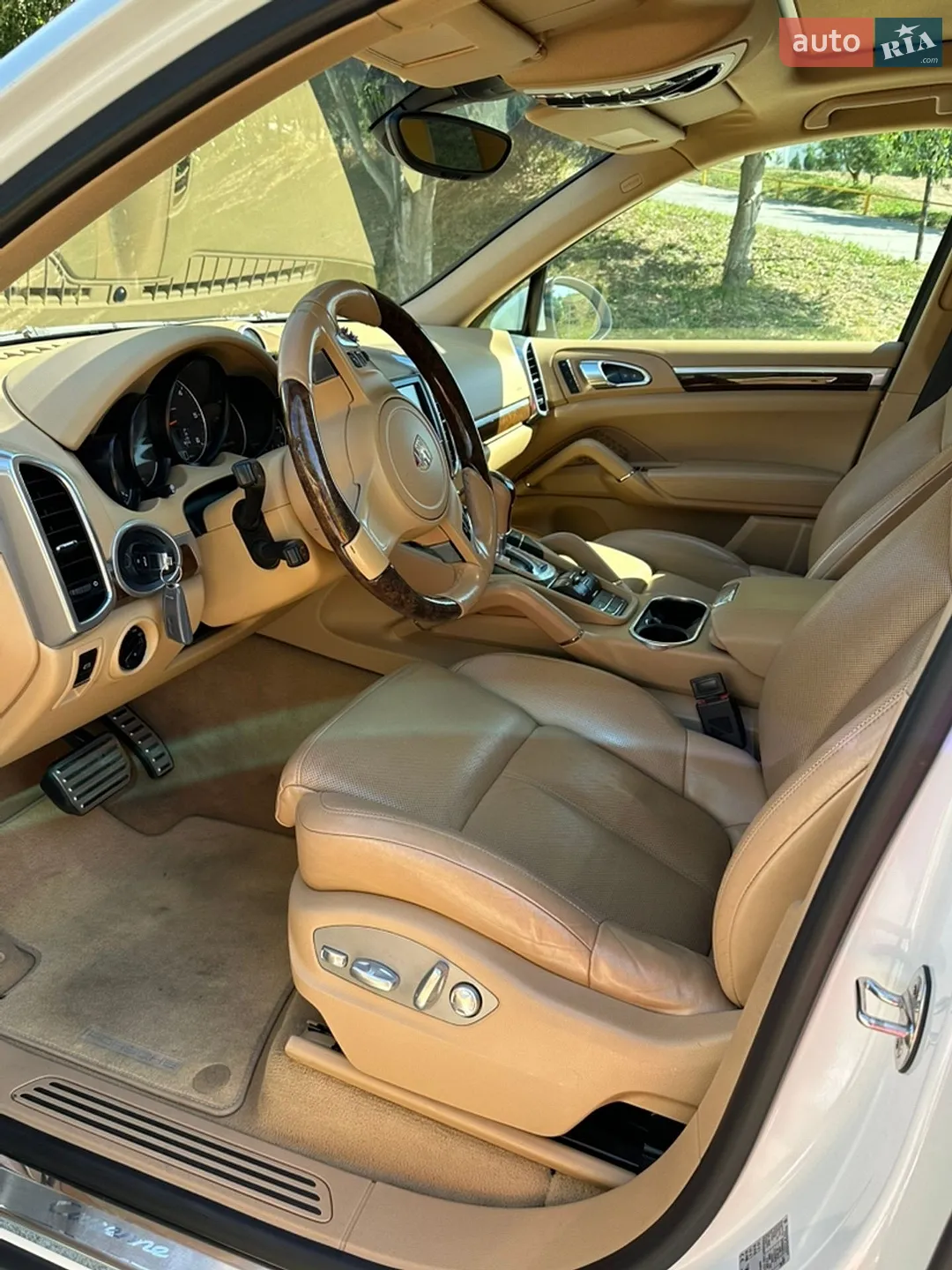 2013 Porsche Cayenne - мініатюра 23