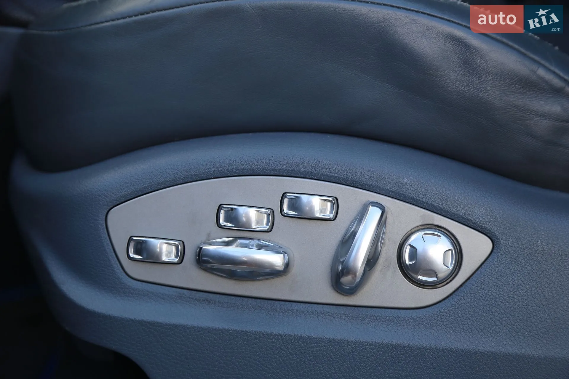 2012 Porsche Cayenne - мініатюра 10