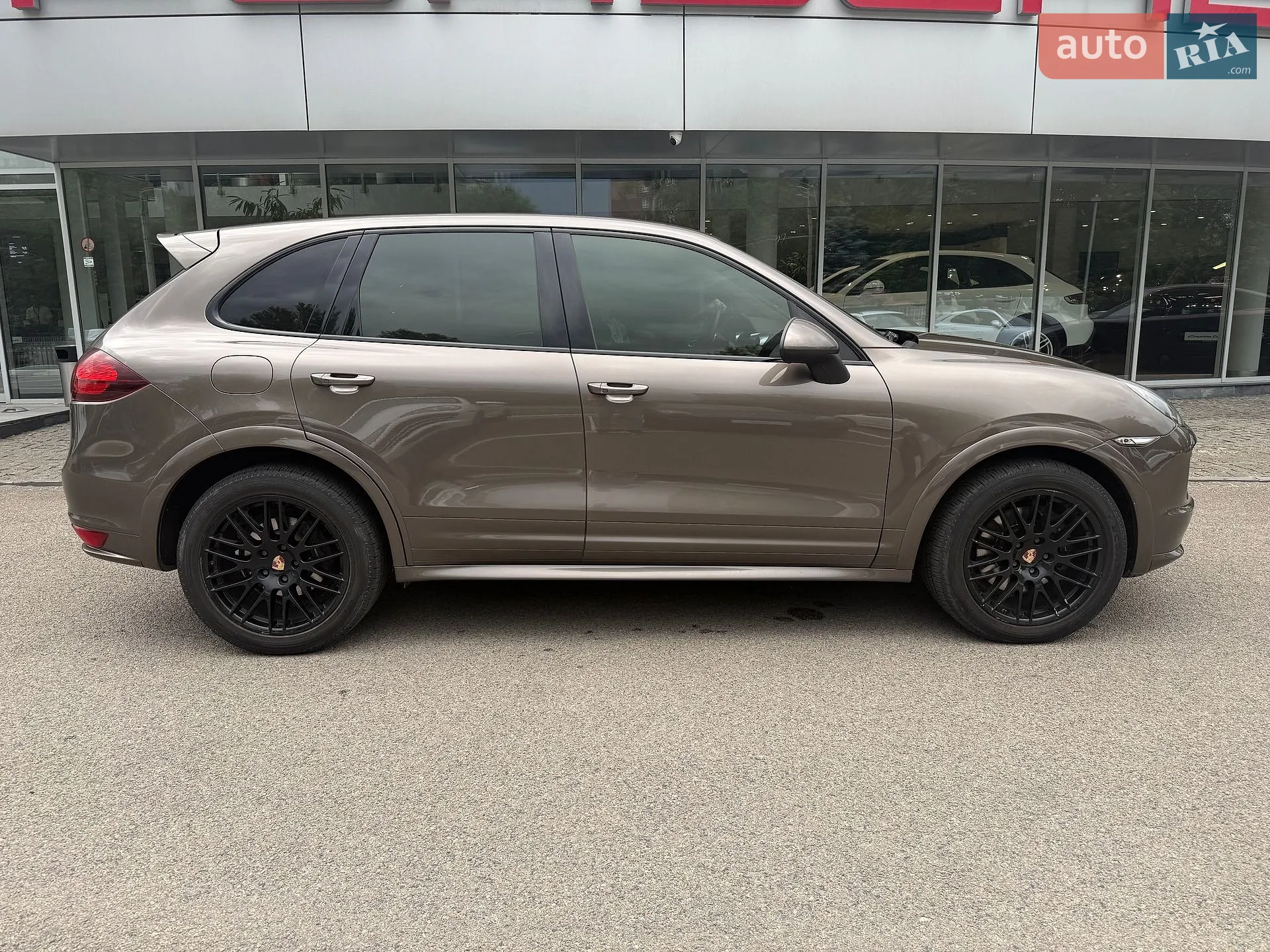 2013 Porsche Cayenne - мініатюра 2