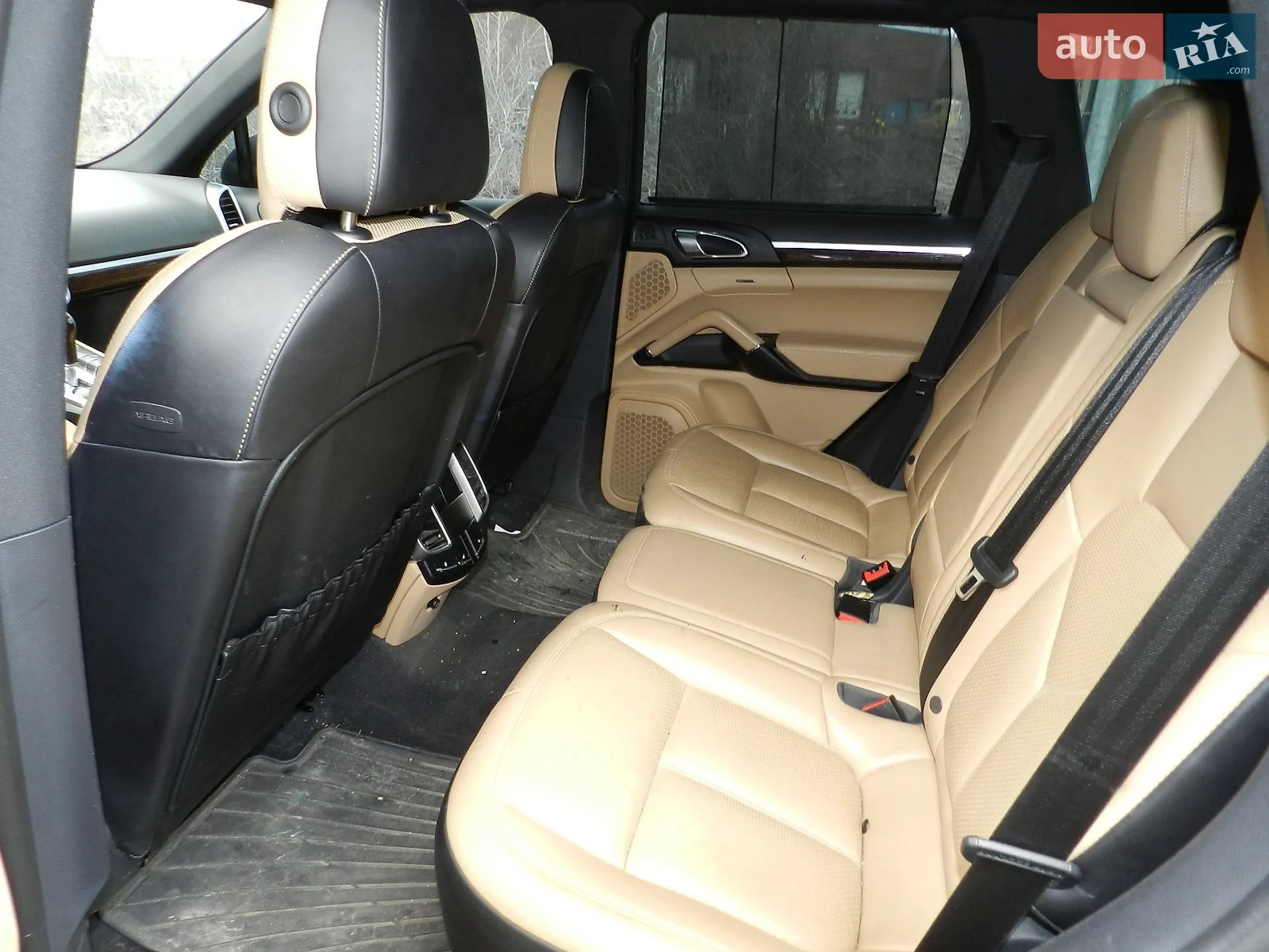 2017 Porsche Cayenne - мініатюра 26