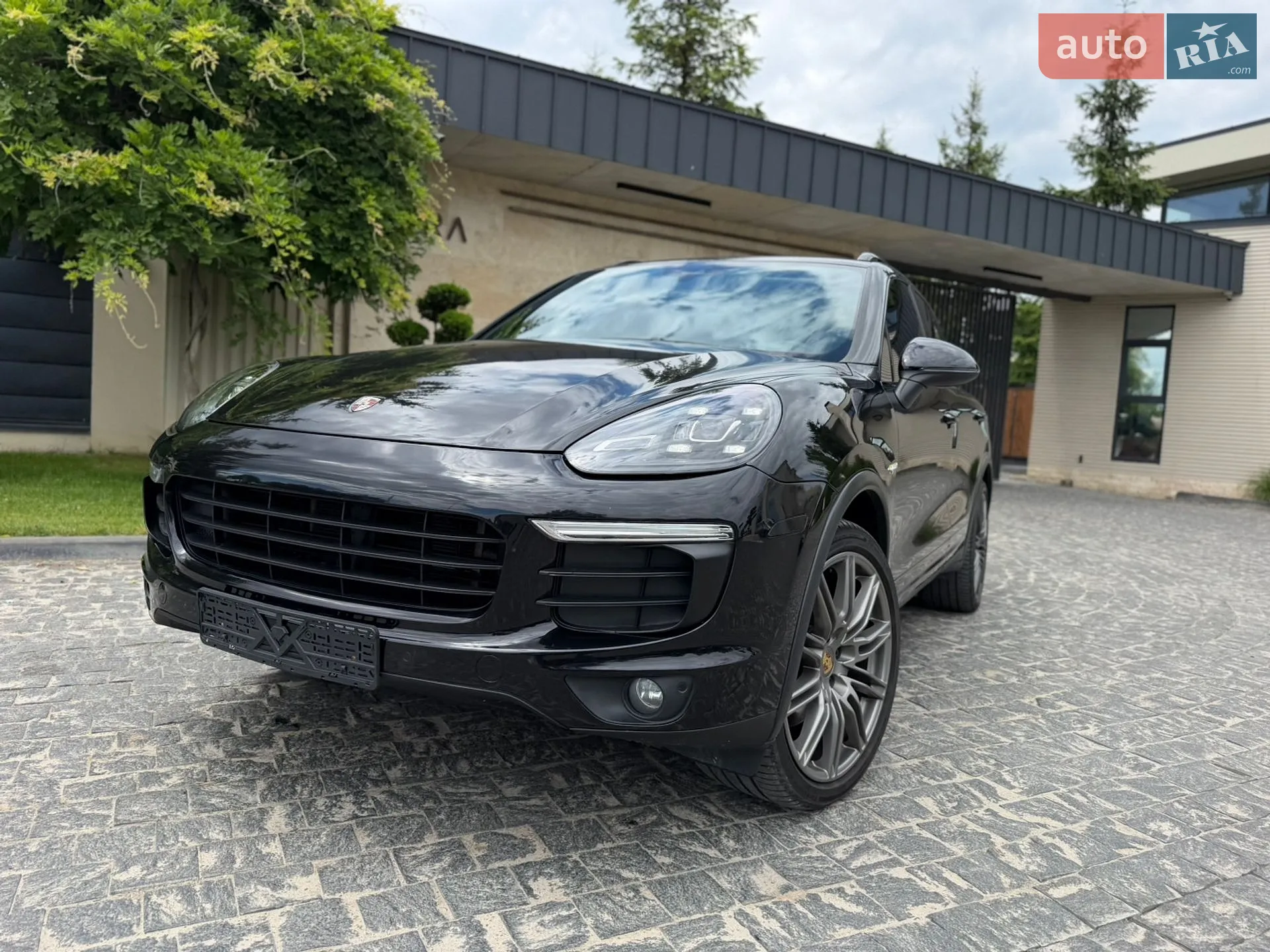 2015 Porsche Cayenne - мініатюра 3