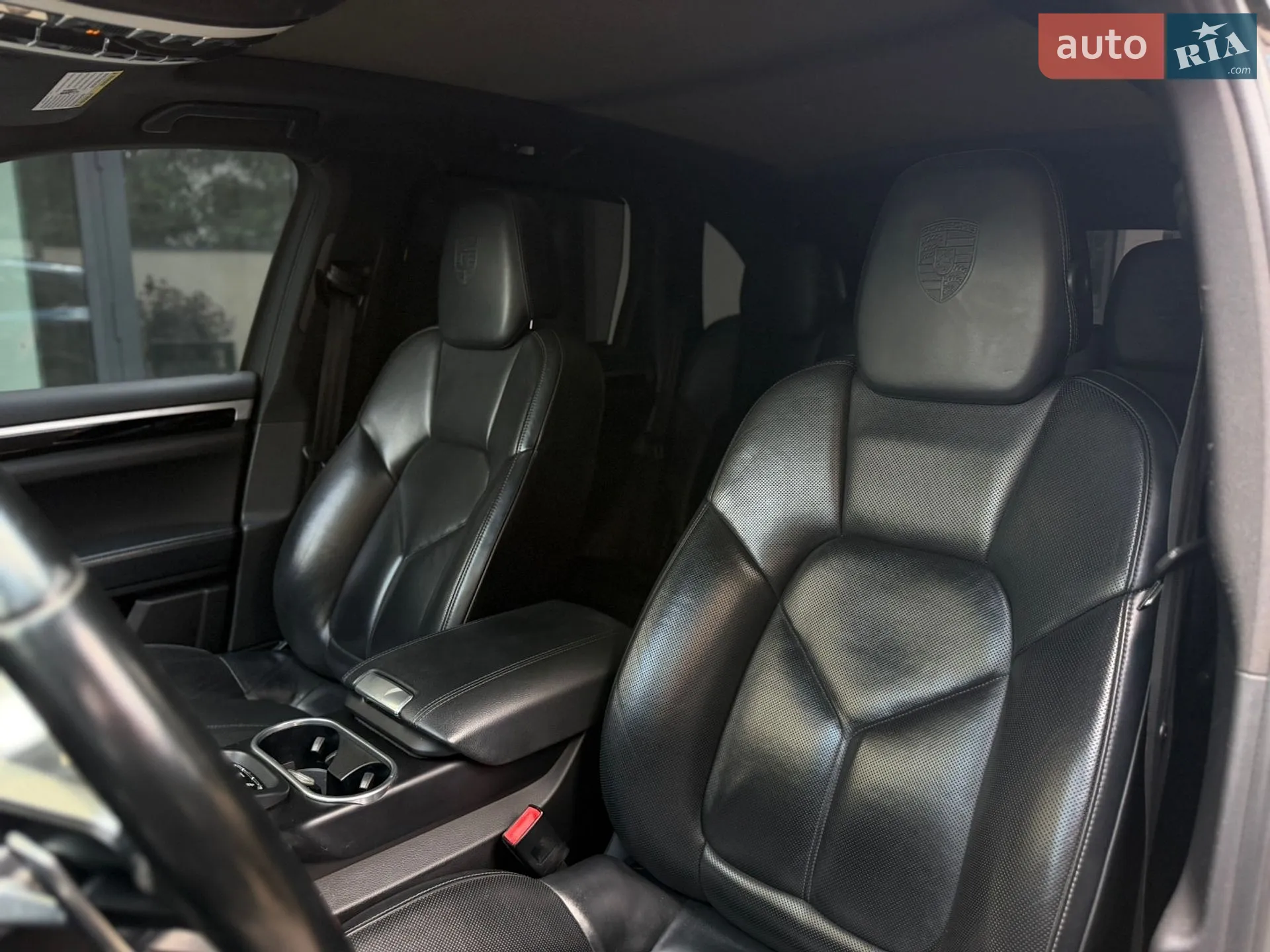 2015 Porsche Cayenne - мініатюра 32