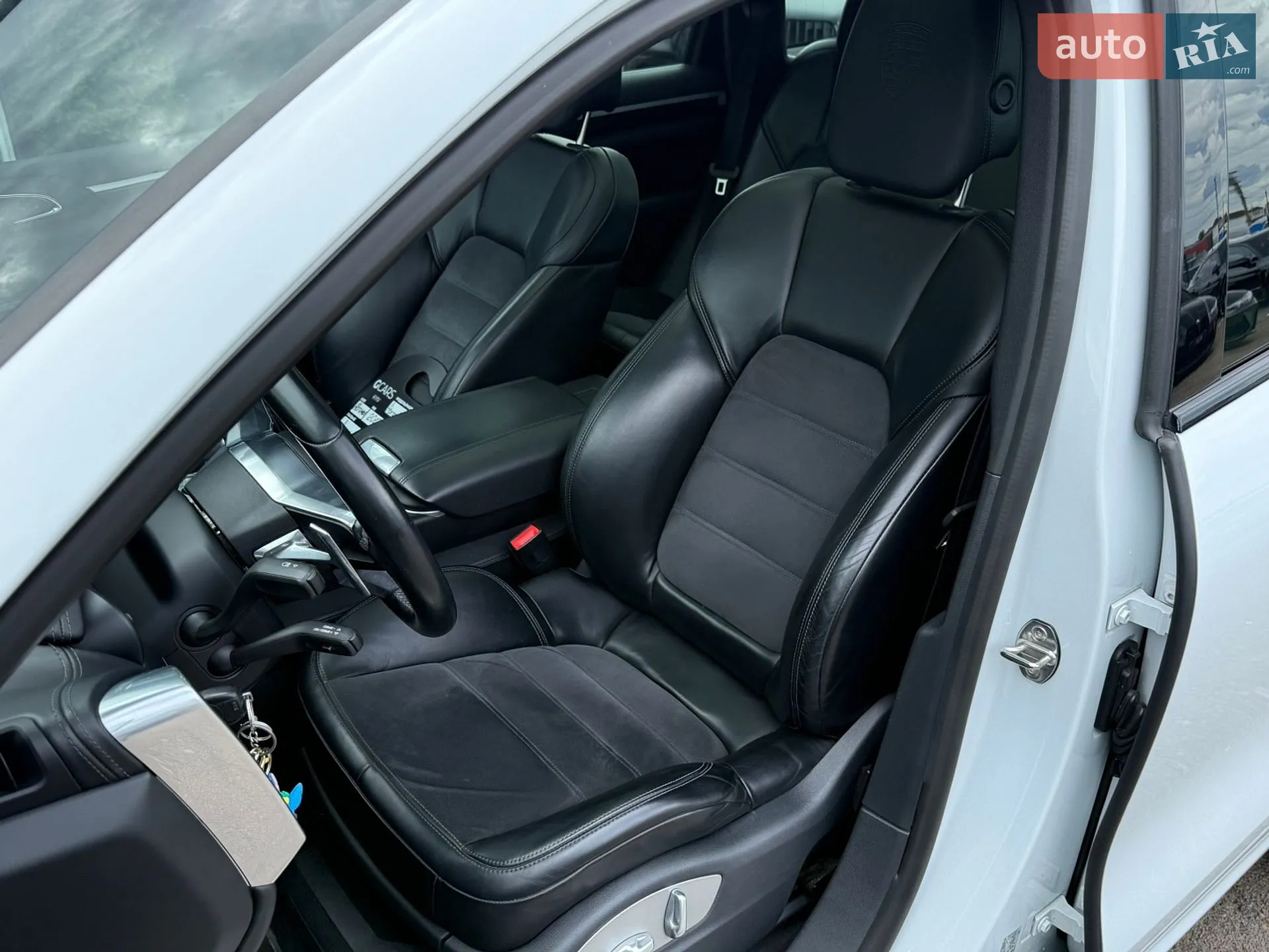 2017 Porsche Cayenne - мініатюра 14