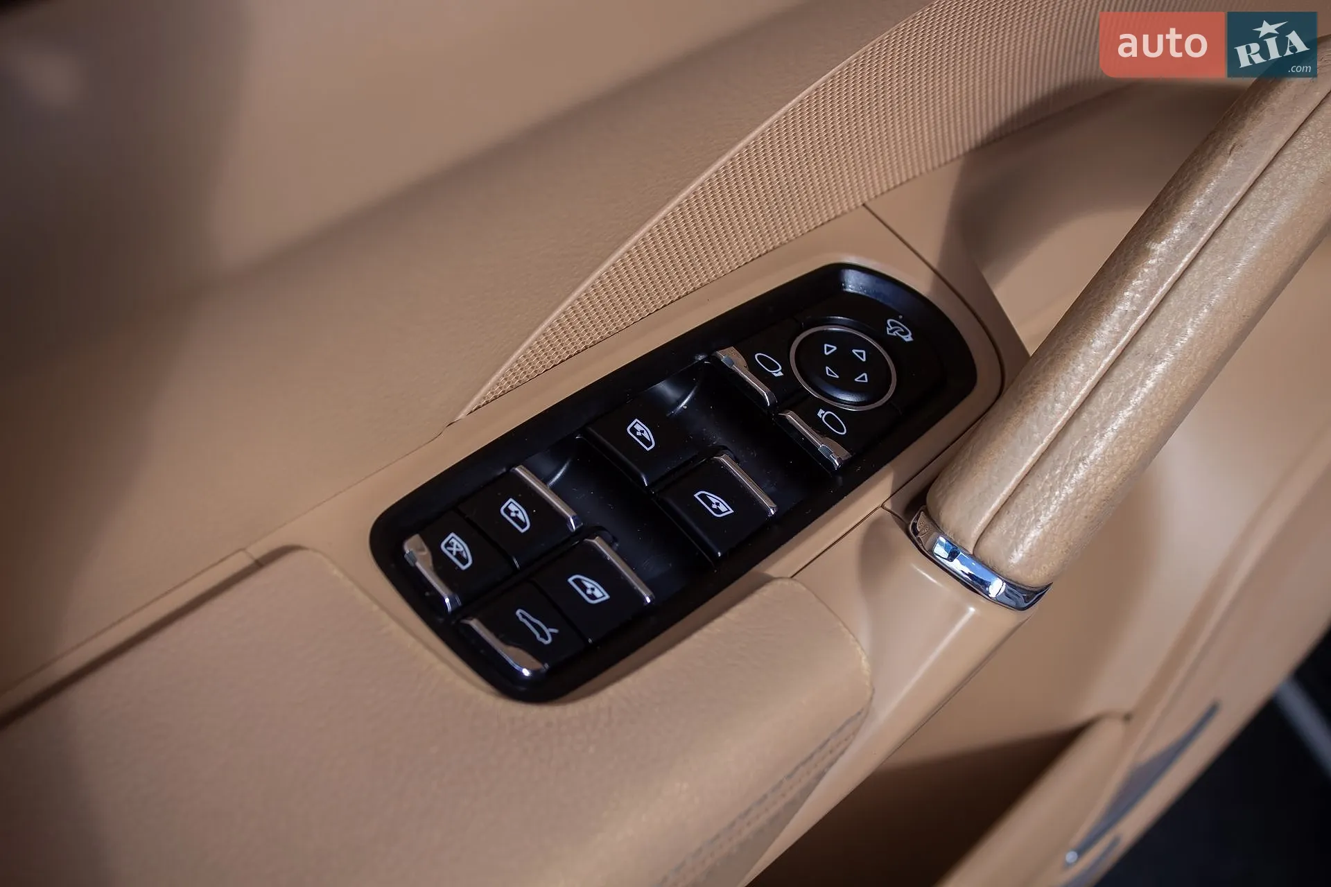 2015 Porsche Cayenne - мініатюра 41