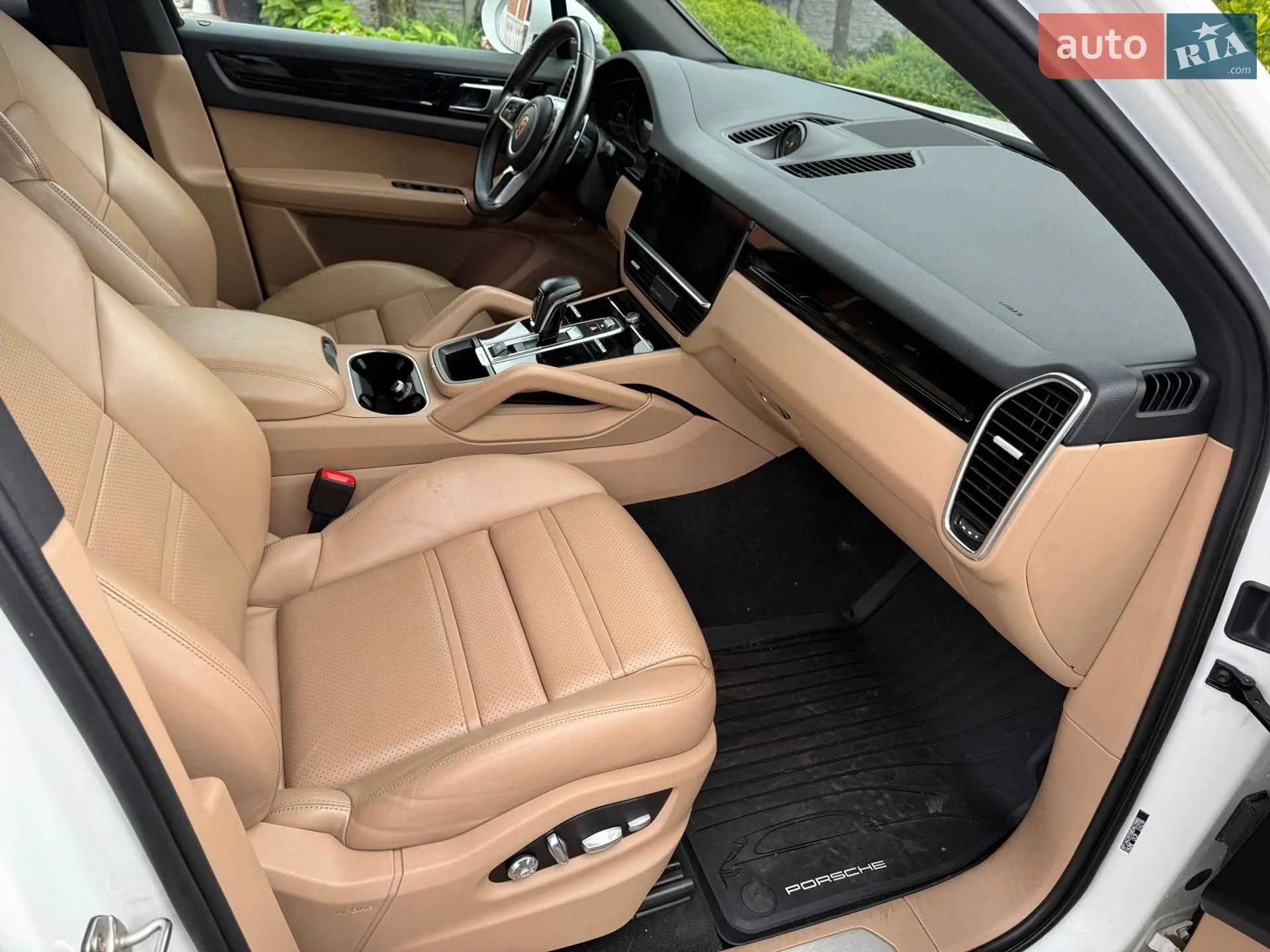2020 Porsche Cayenne - мініатюра 14