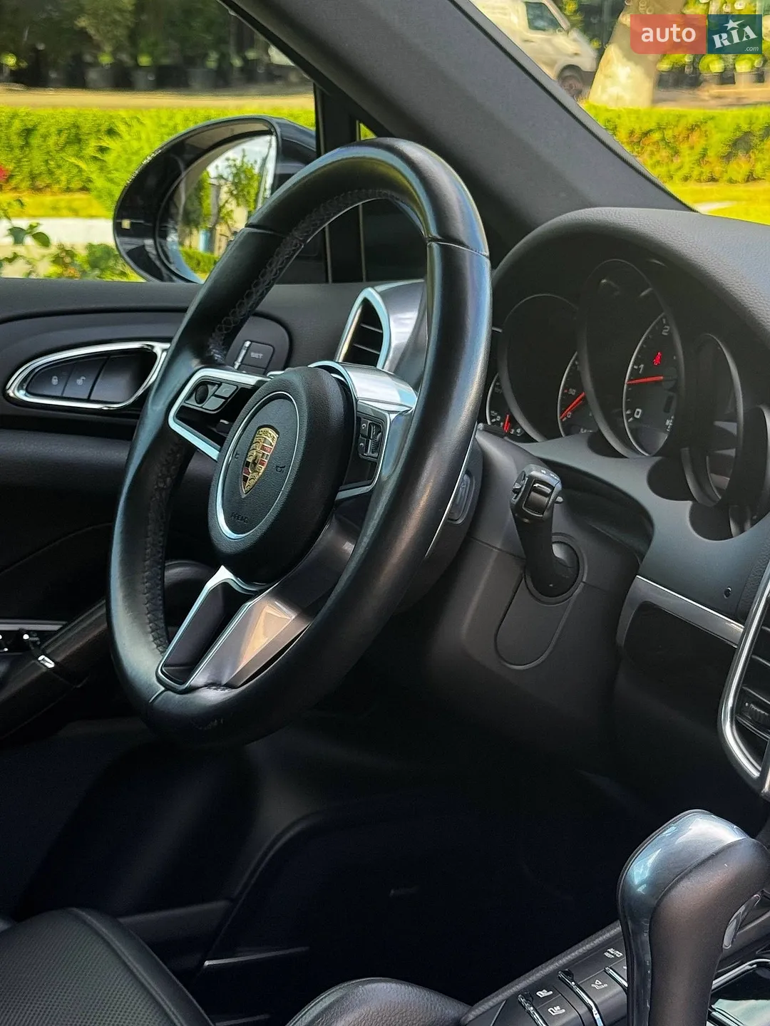 2016 Porsche Cayenne - мініатюра 33