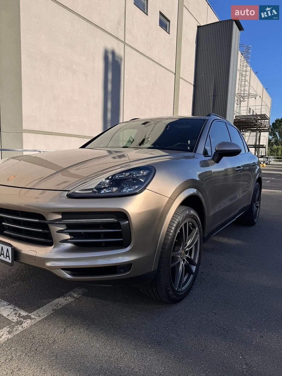 2019 Porsche Cayenne - мініатюра 3