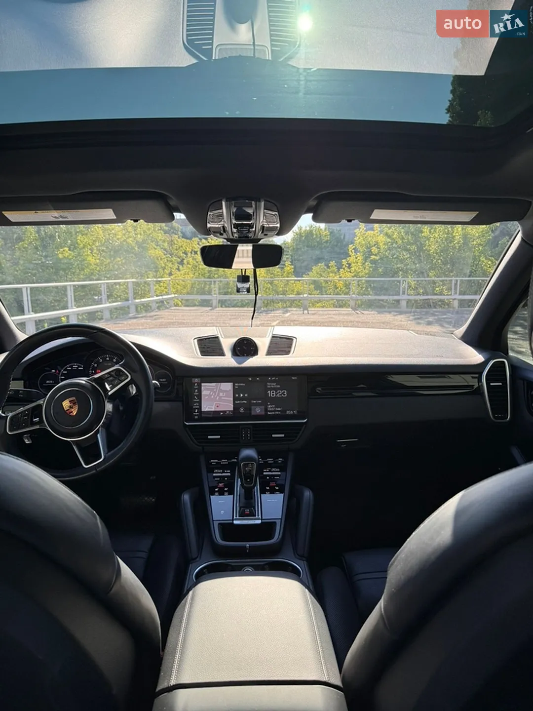 2019 Porsche Cayenne - мініатюра 8