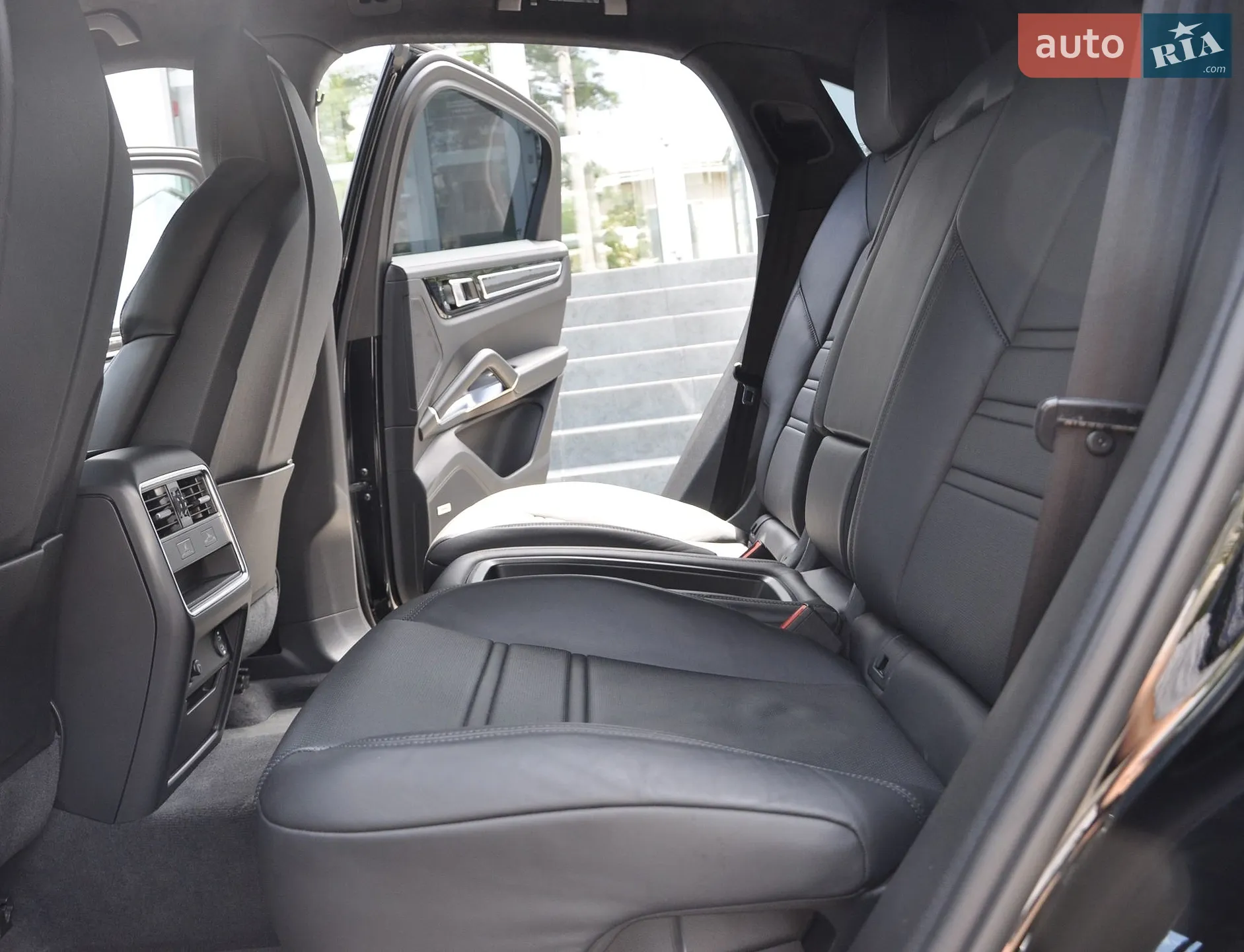 2019 Porsche Cayenne - мініатюра 21