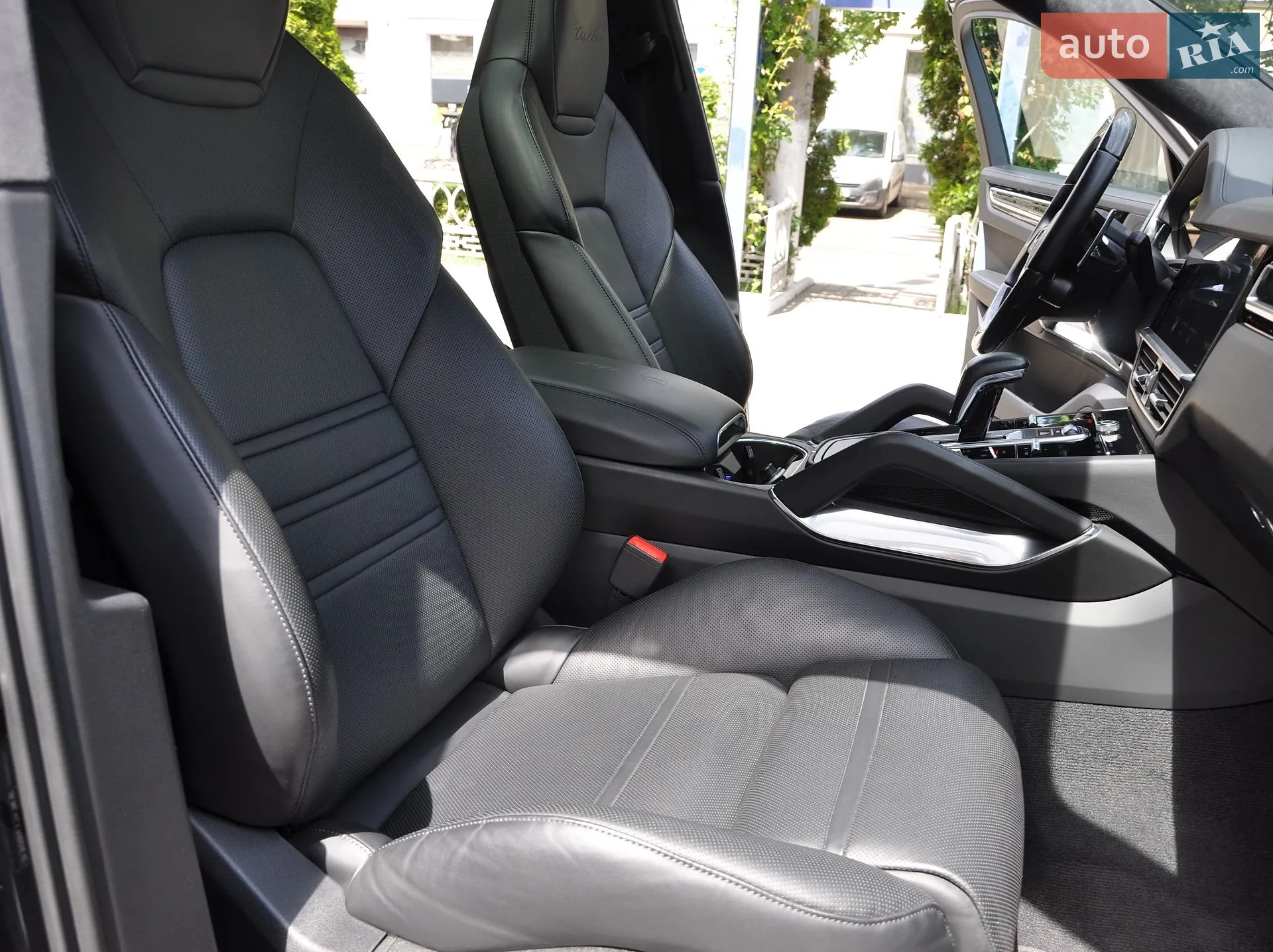 2019 Porsche Cayenne - мініатюра 29