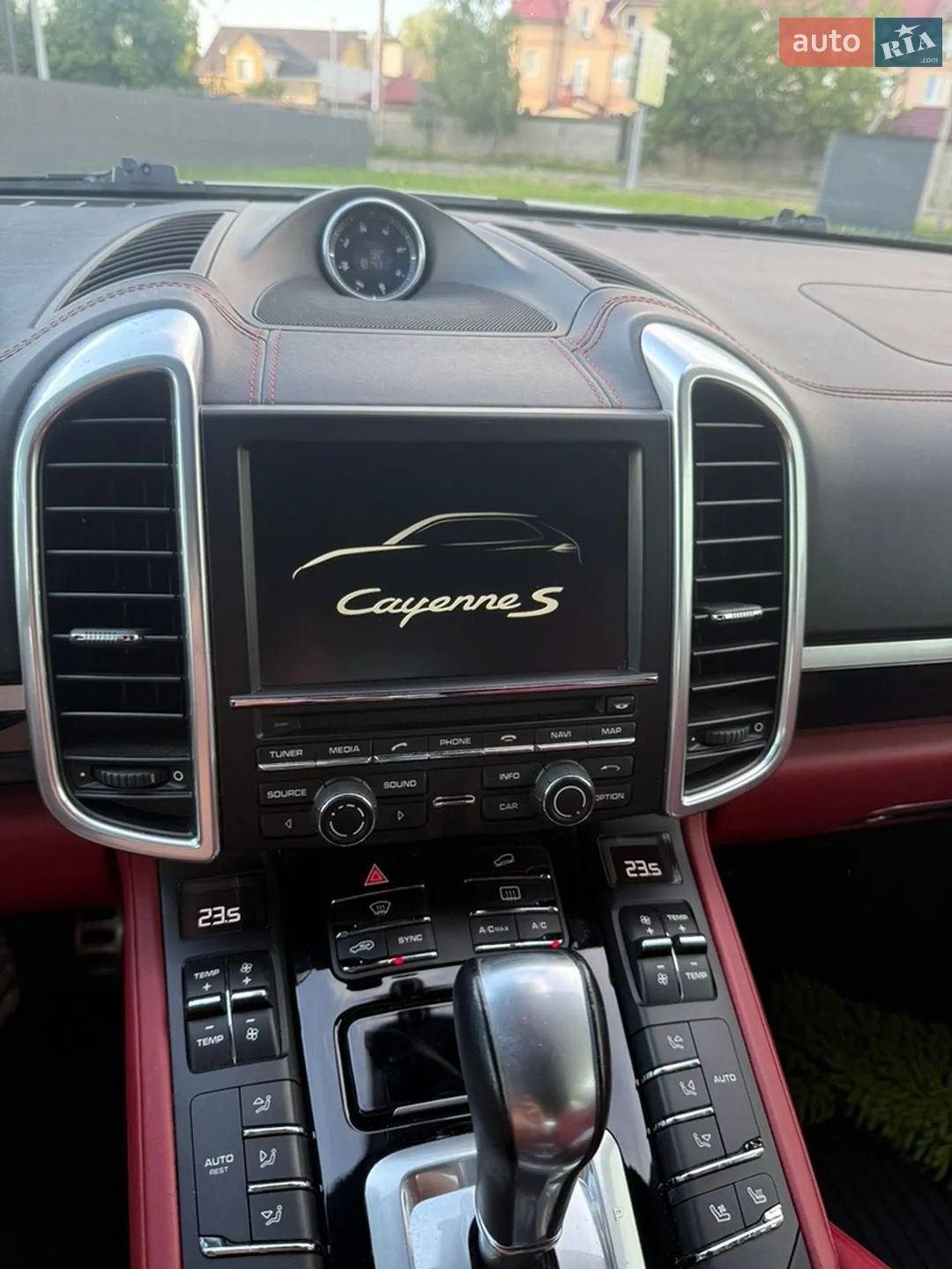 2016 Porsche Cayenne - мініатюра 9